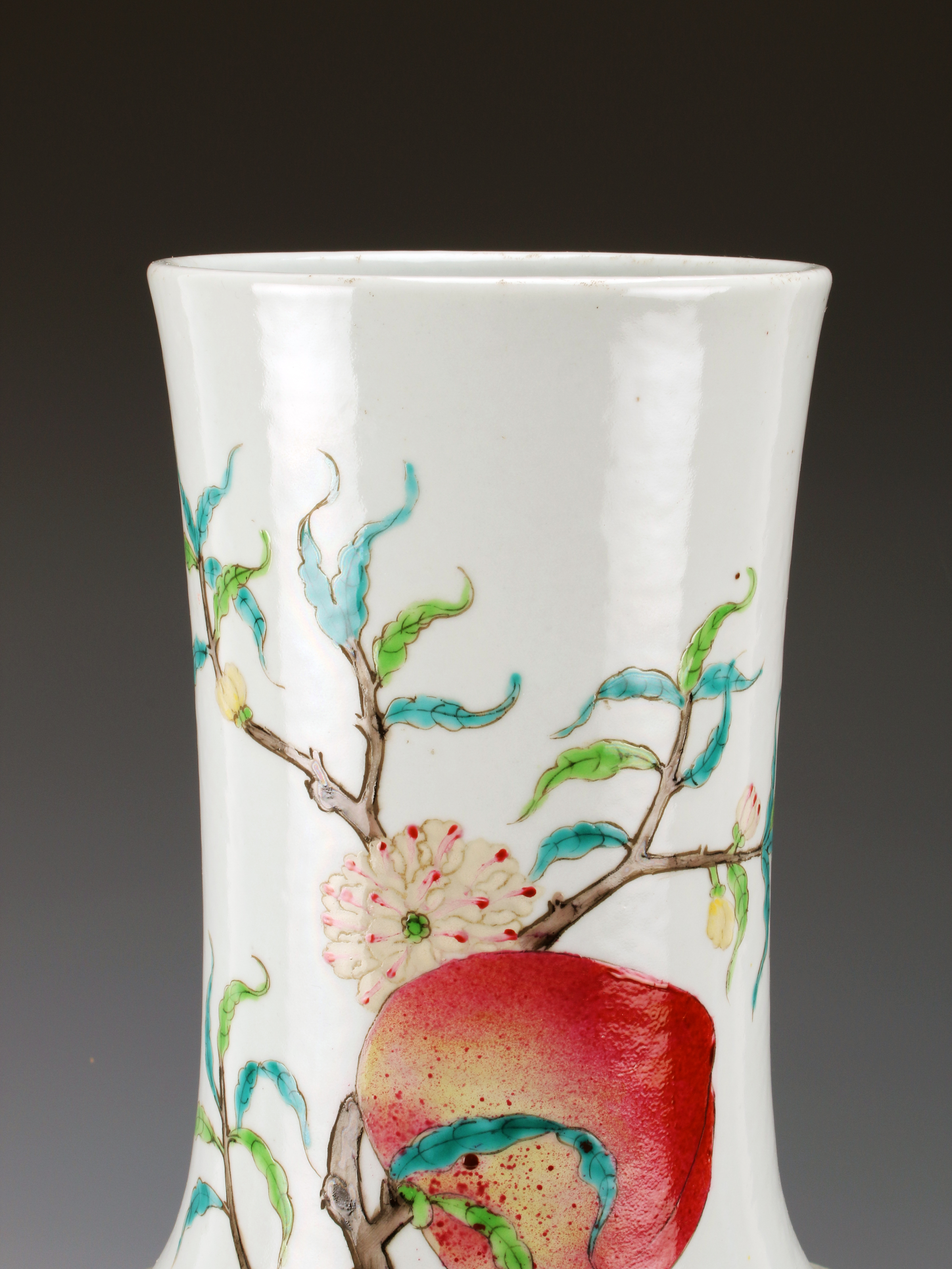 Grand Famille Rose Peach & Bat Porcelain Vase - Qianlong Mark image 4