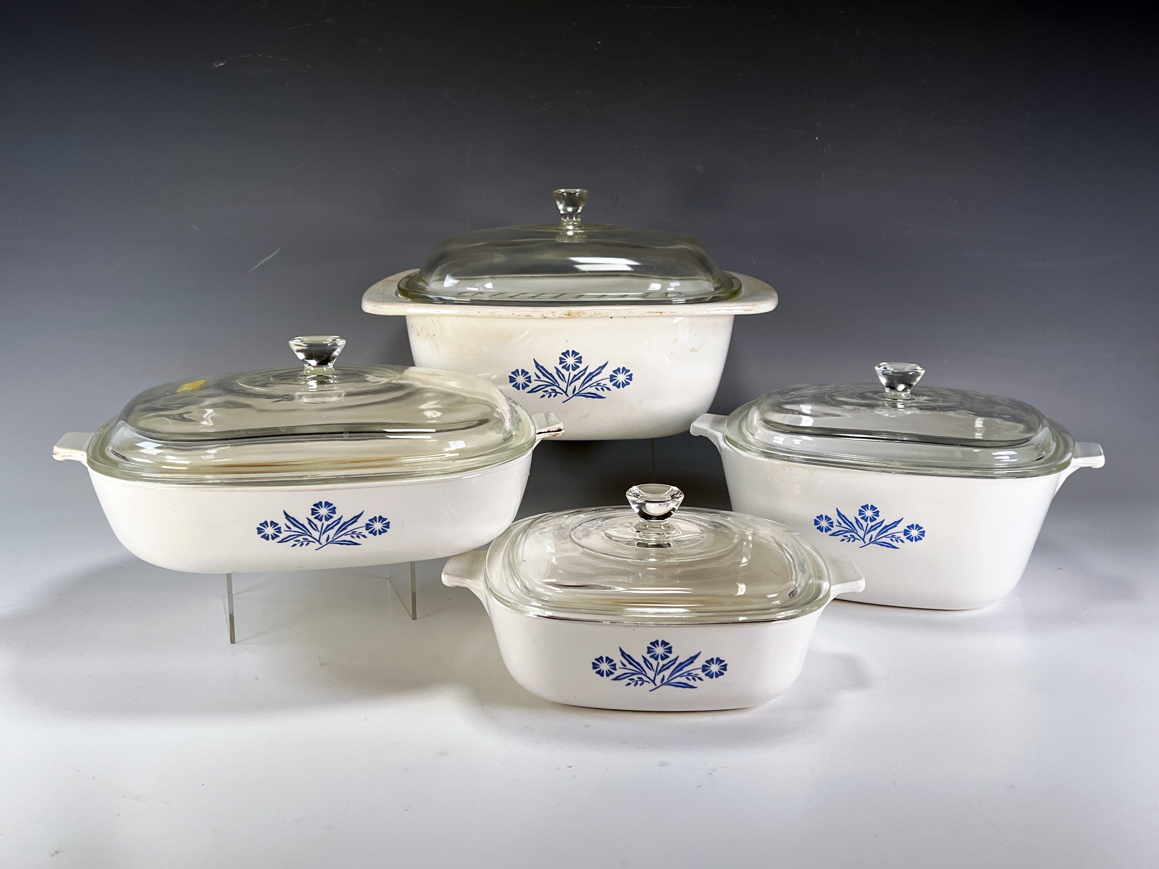 Lot Of Vintage Corningware Casseroles  image 1