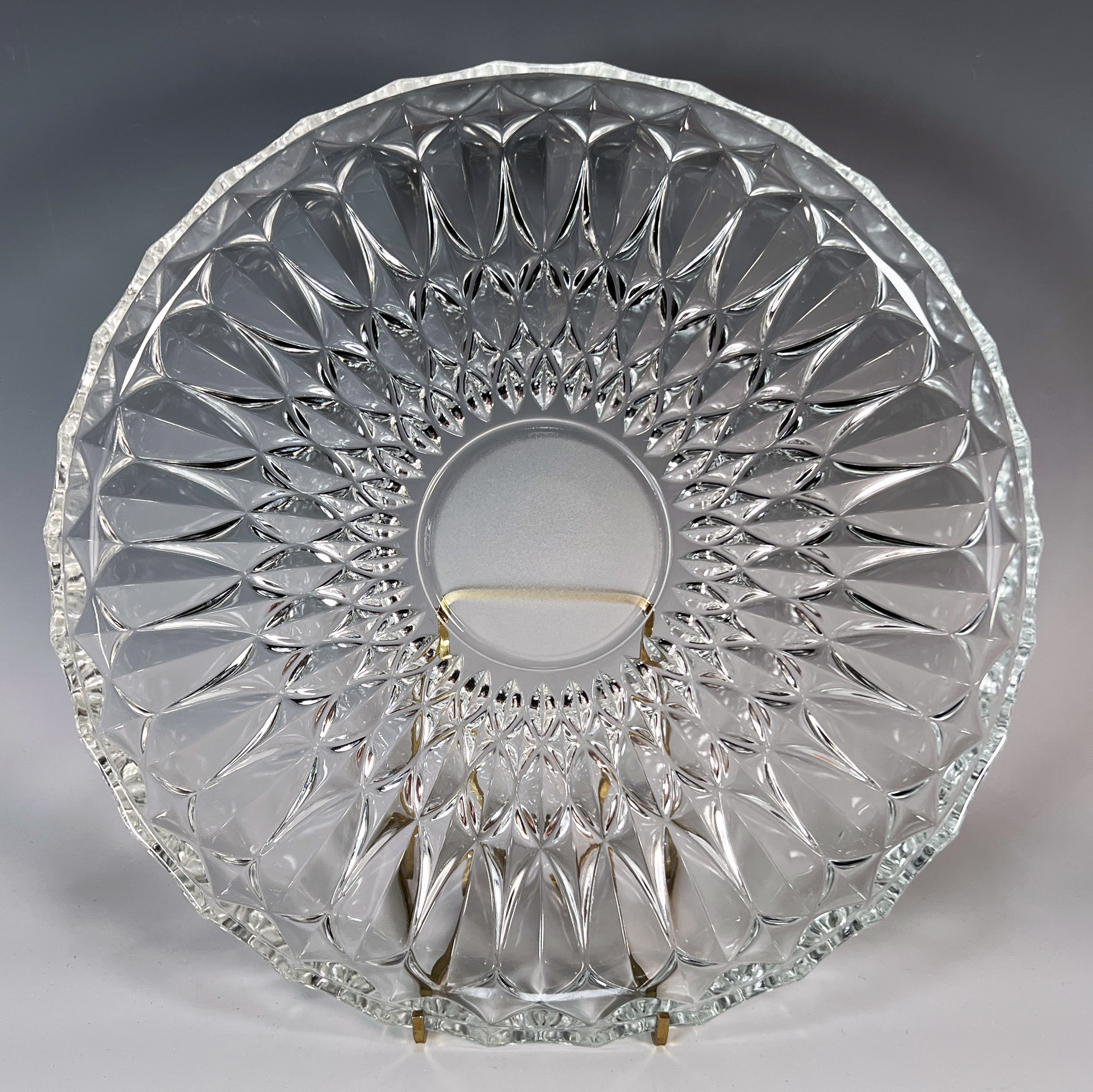 Round Glass Platter  image 1