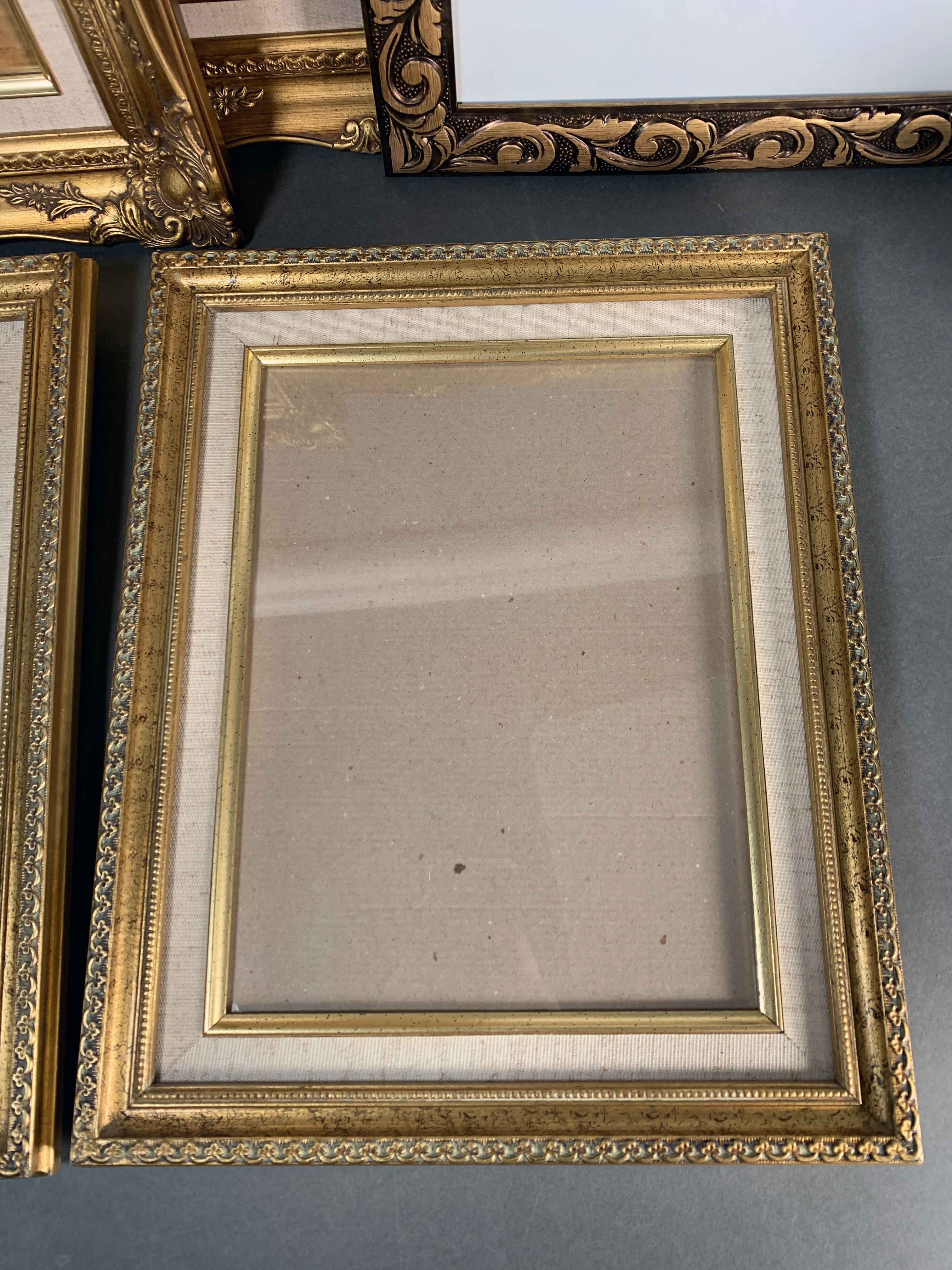 Picture Frames In Various Sizes image 2