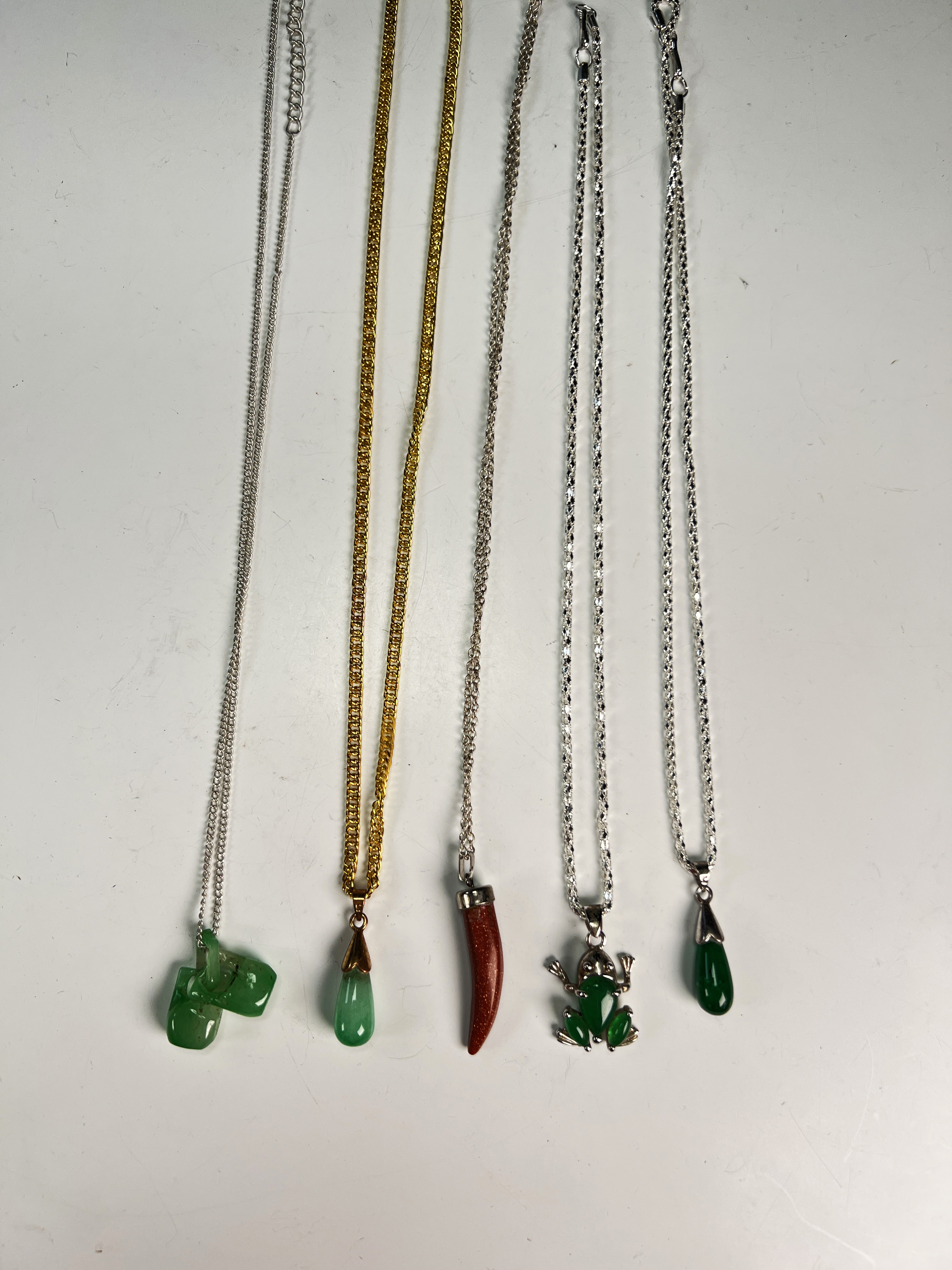 Jade Pendant Necklaces  image 2
