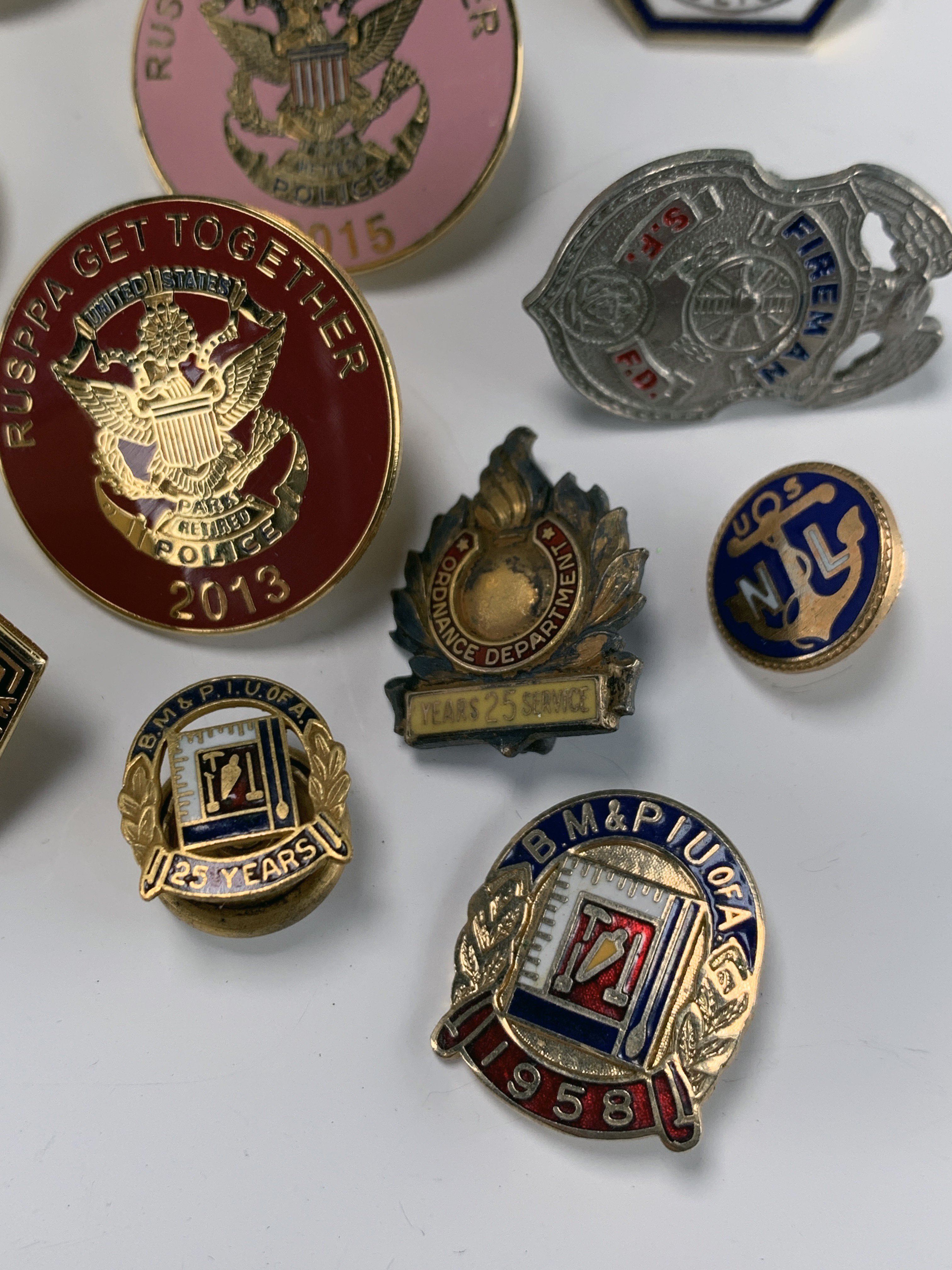 Collection Of Vintage Pins Police, 9/11, Organizations image 2