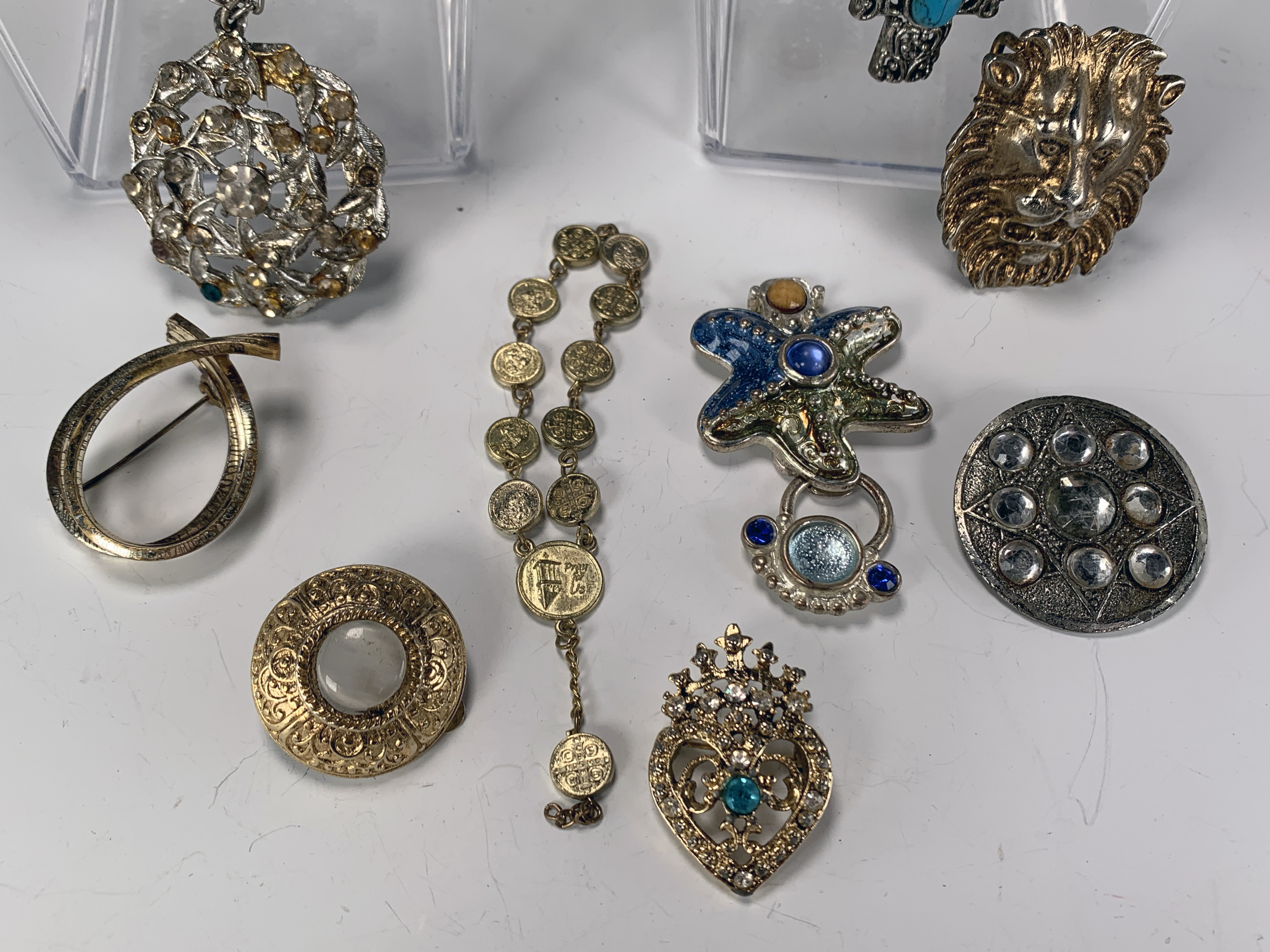 Lot Of Mismatched And Repaired Costume Jewelry  image 4