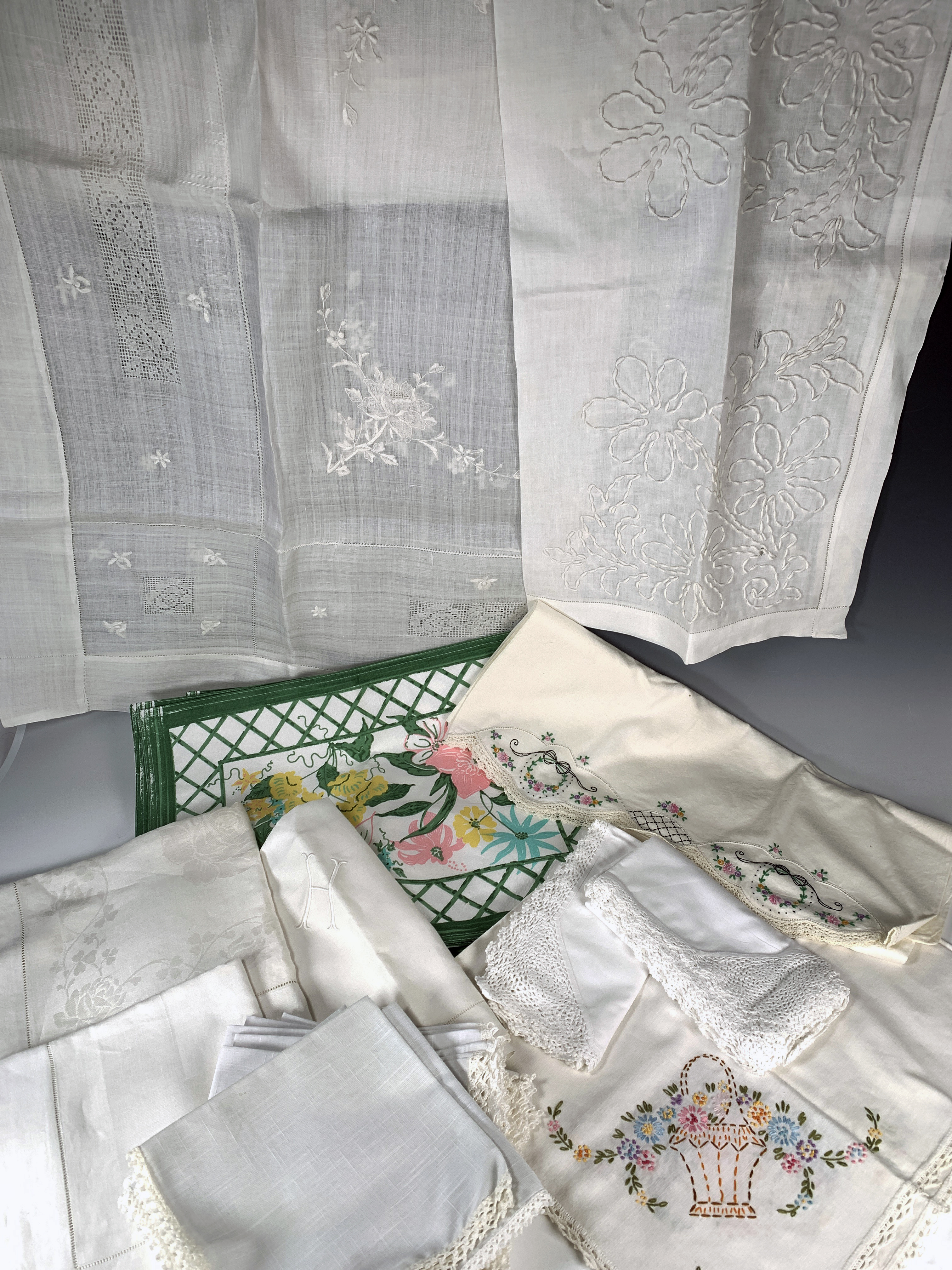 Large Lot Of Linens image 1