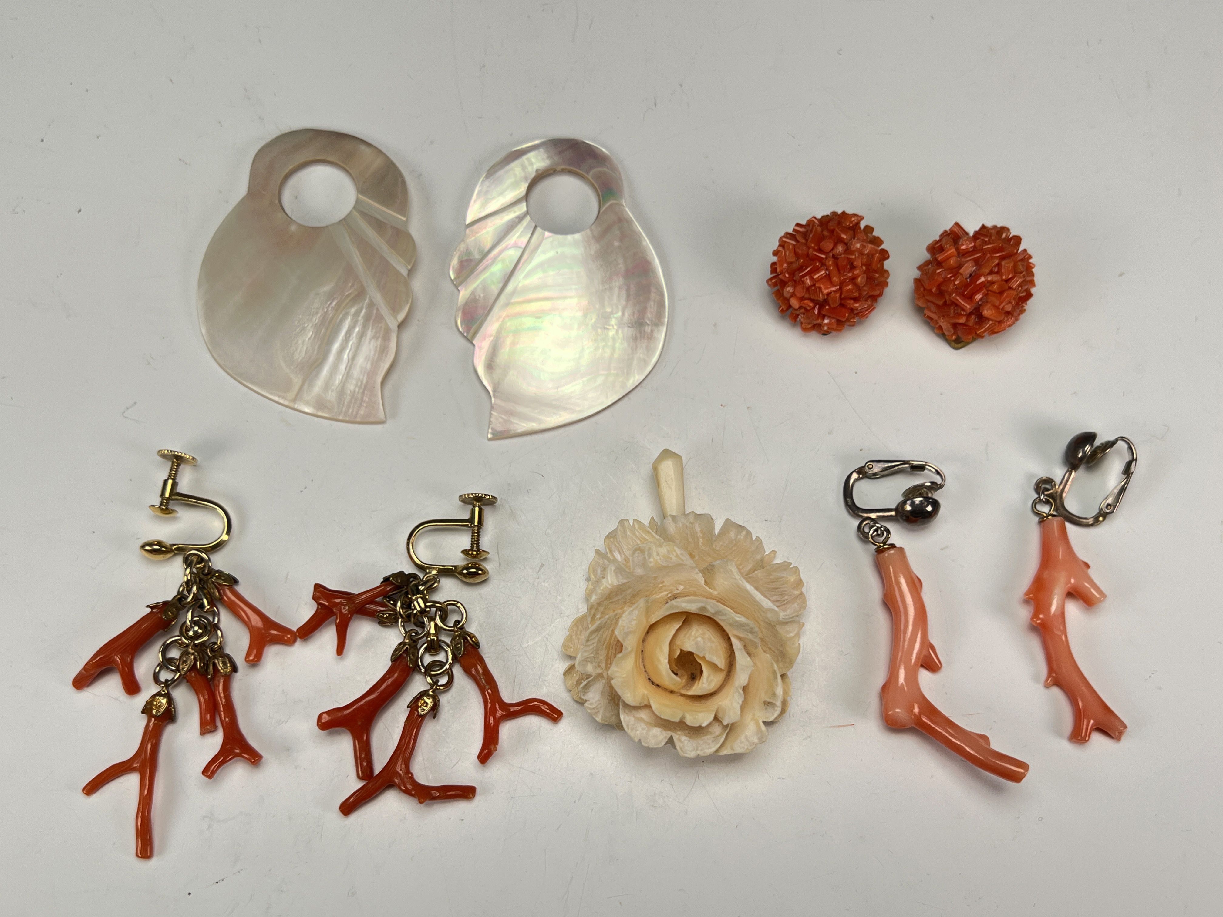 Vintage Branch Coral & Mop Earrings Jewelry image 1