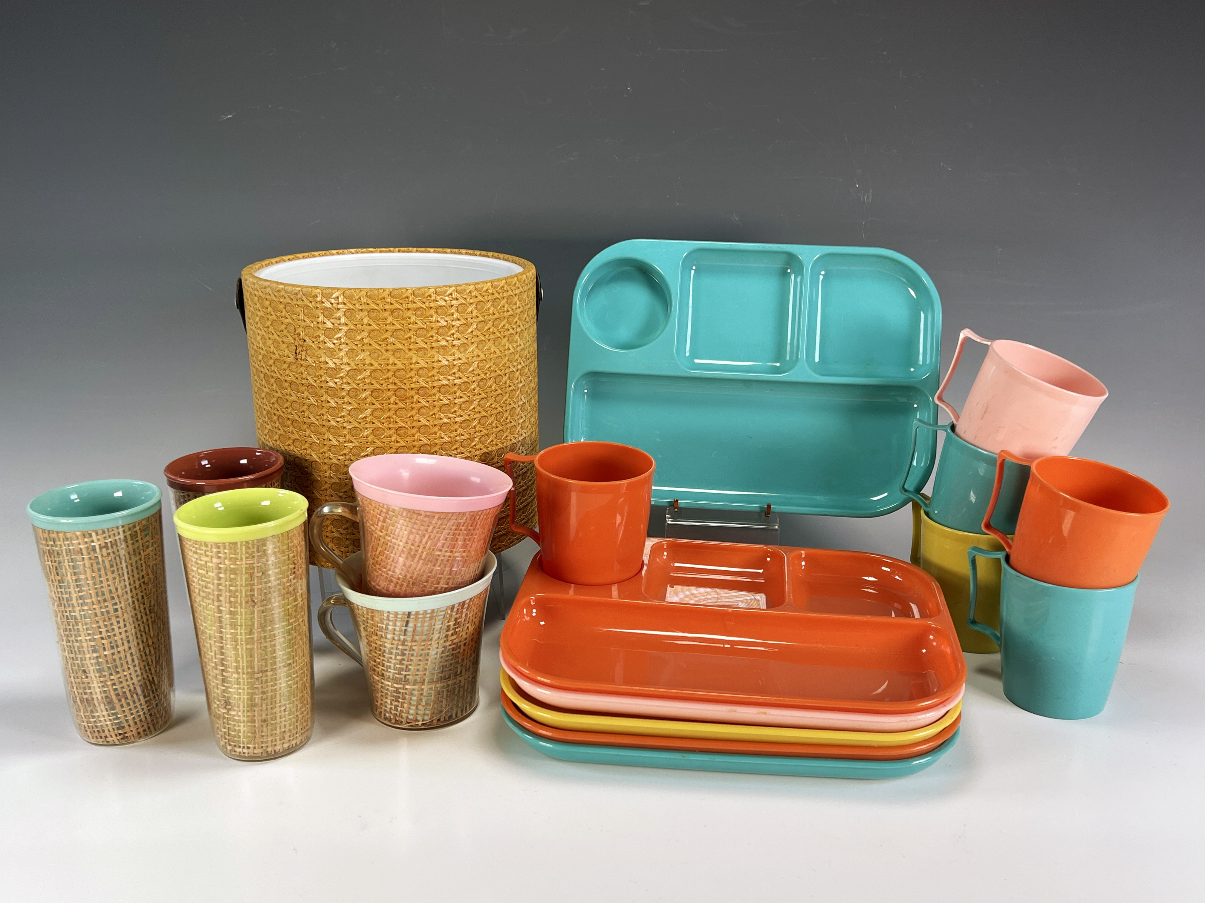 Mid Century Plastic Dish Ware image 1
