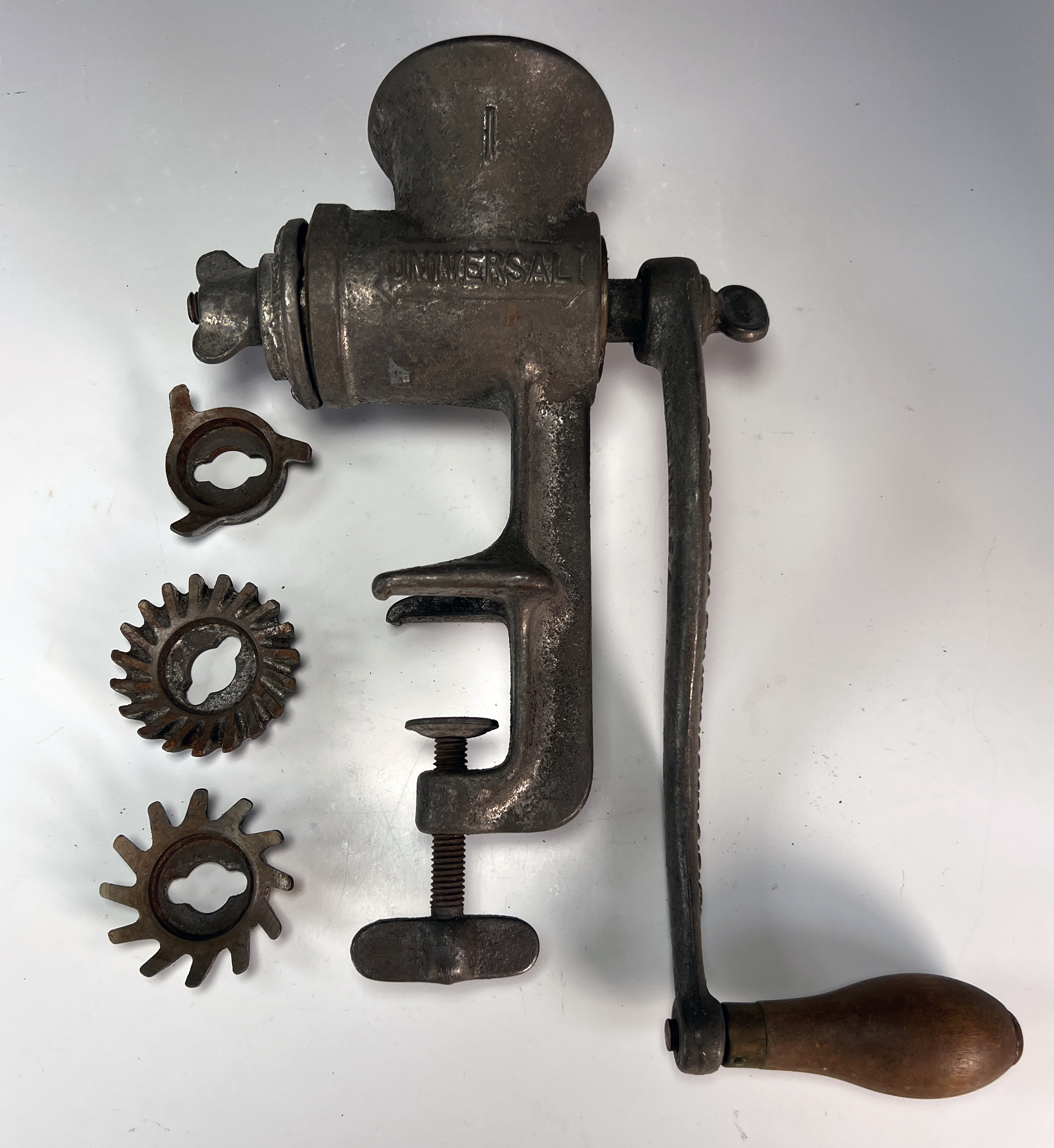 Vintage Universal No. 1 Food Meat Grinder Hand Crank Table Mount Made In USA