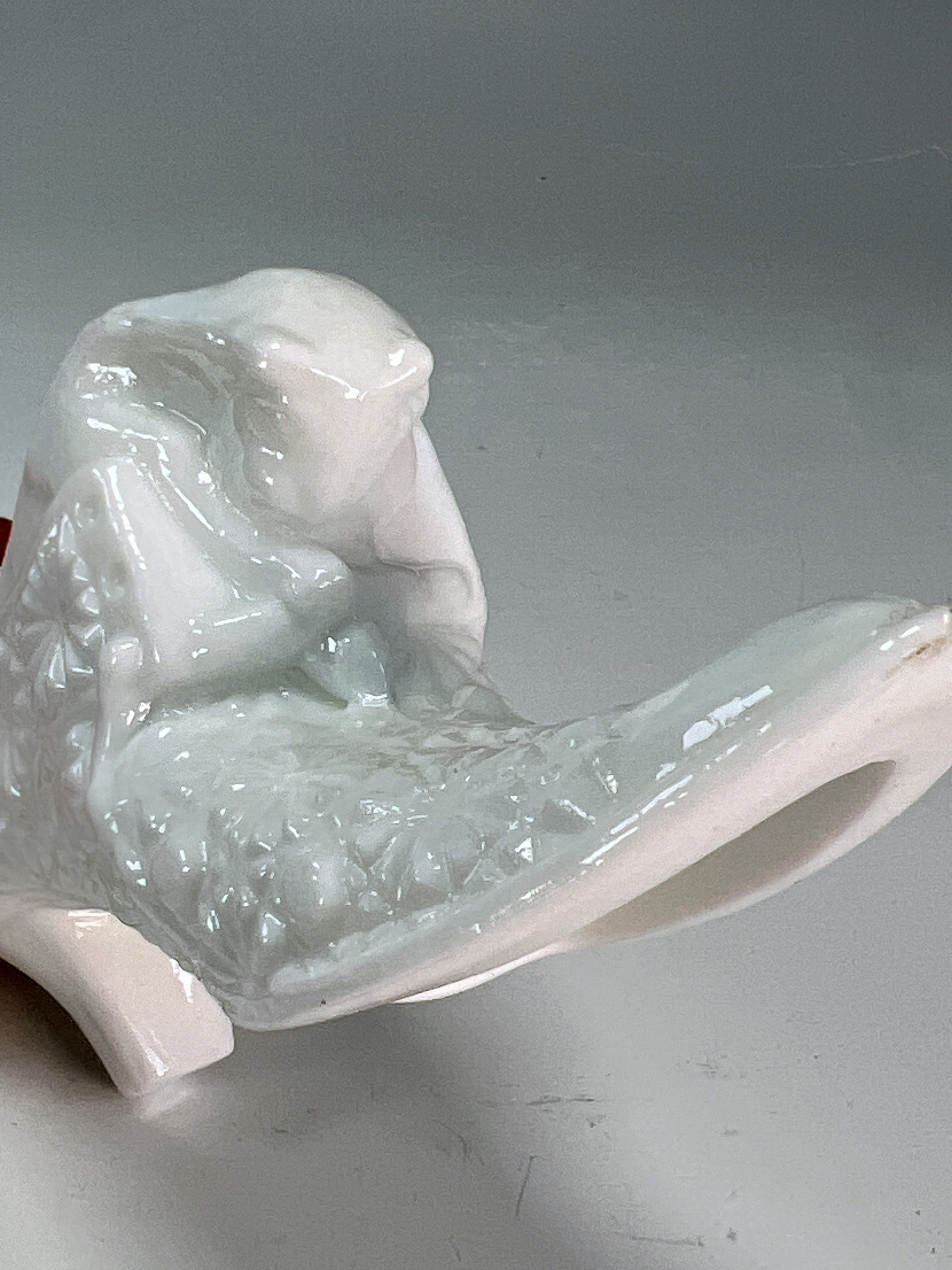 Collection Of Milk Glass Ashtrays image 4