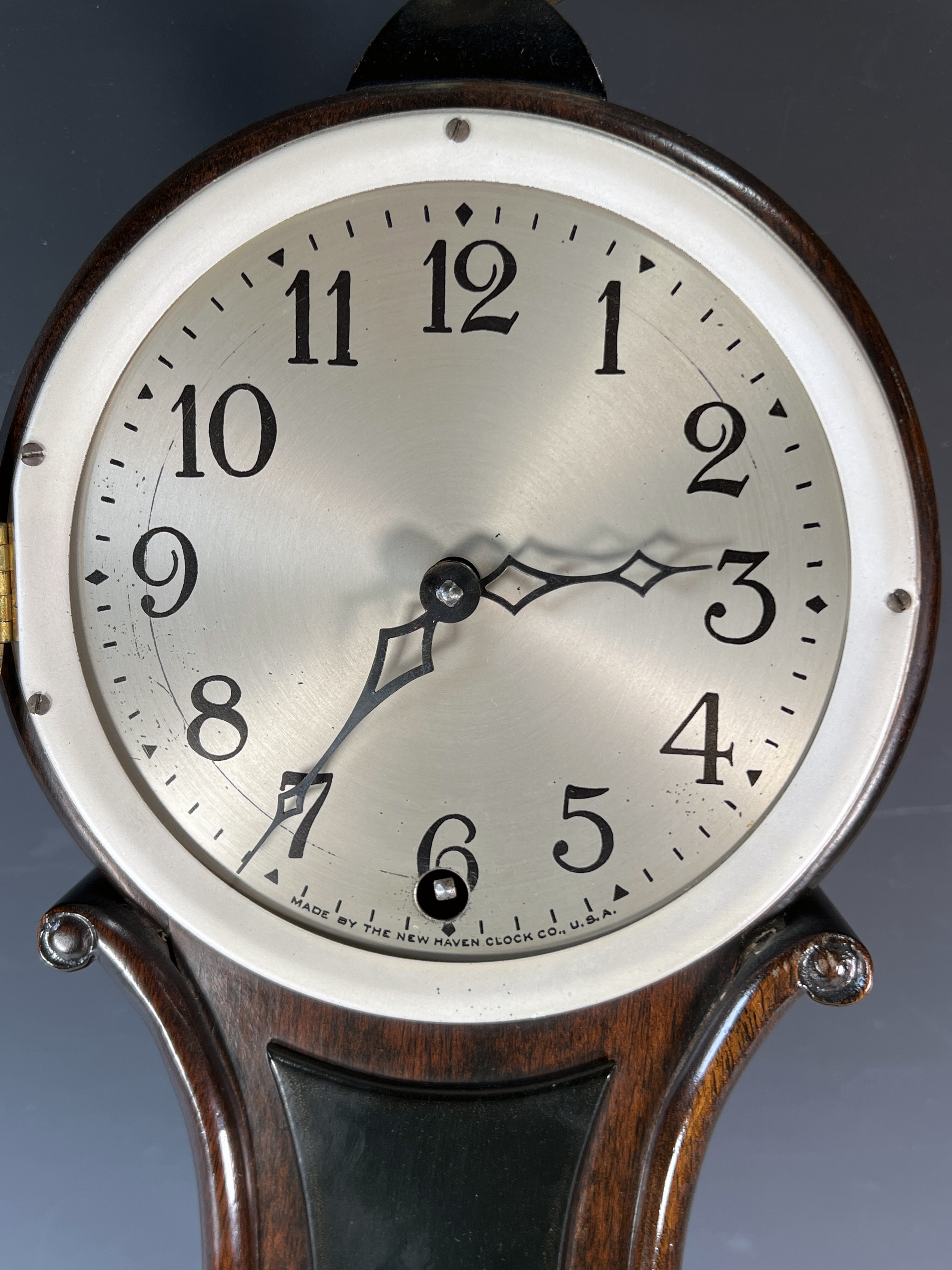 New Haven Clock Company 8 Day Banjo Clock image 2