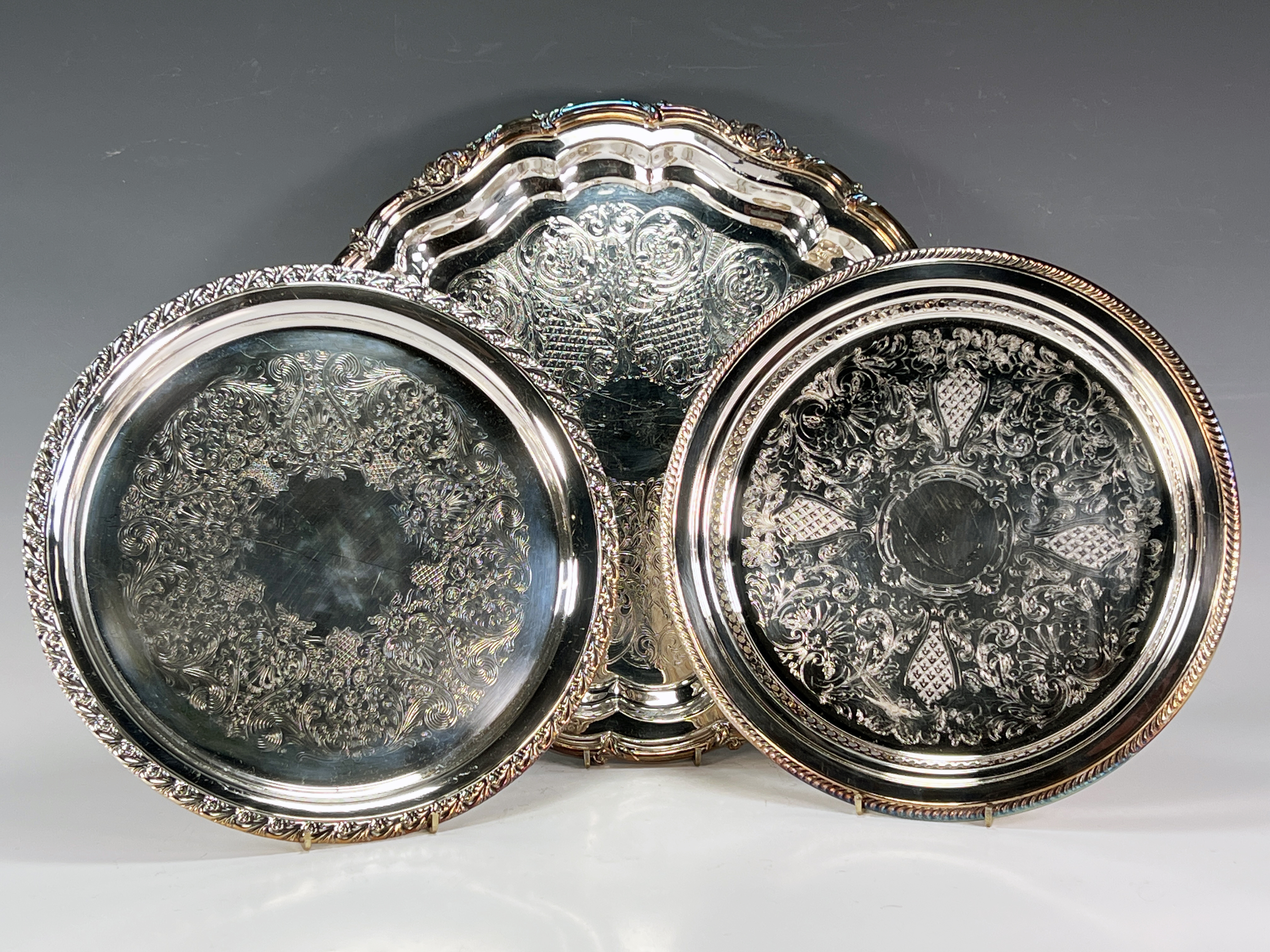 3 Round Silverplate Trays Rogers, Community image 1