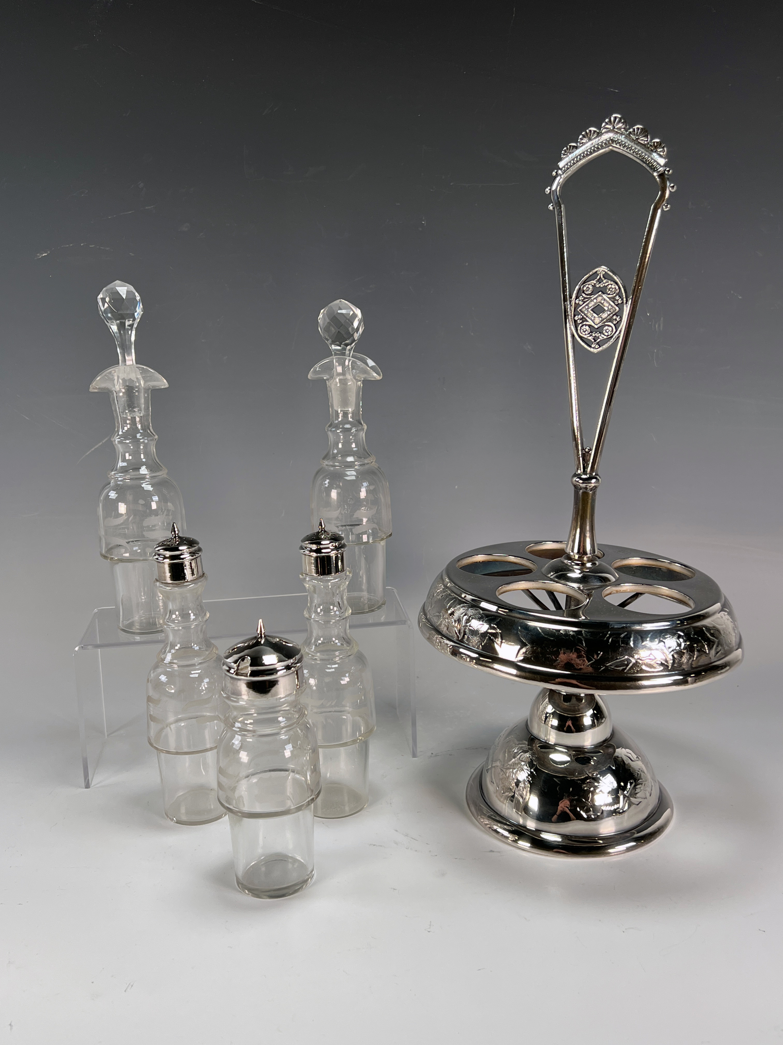 R.b. & Co Silverplate Condiment Caddy With Glass Bottles image 2