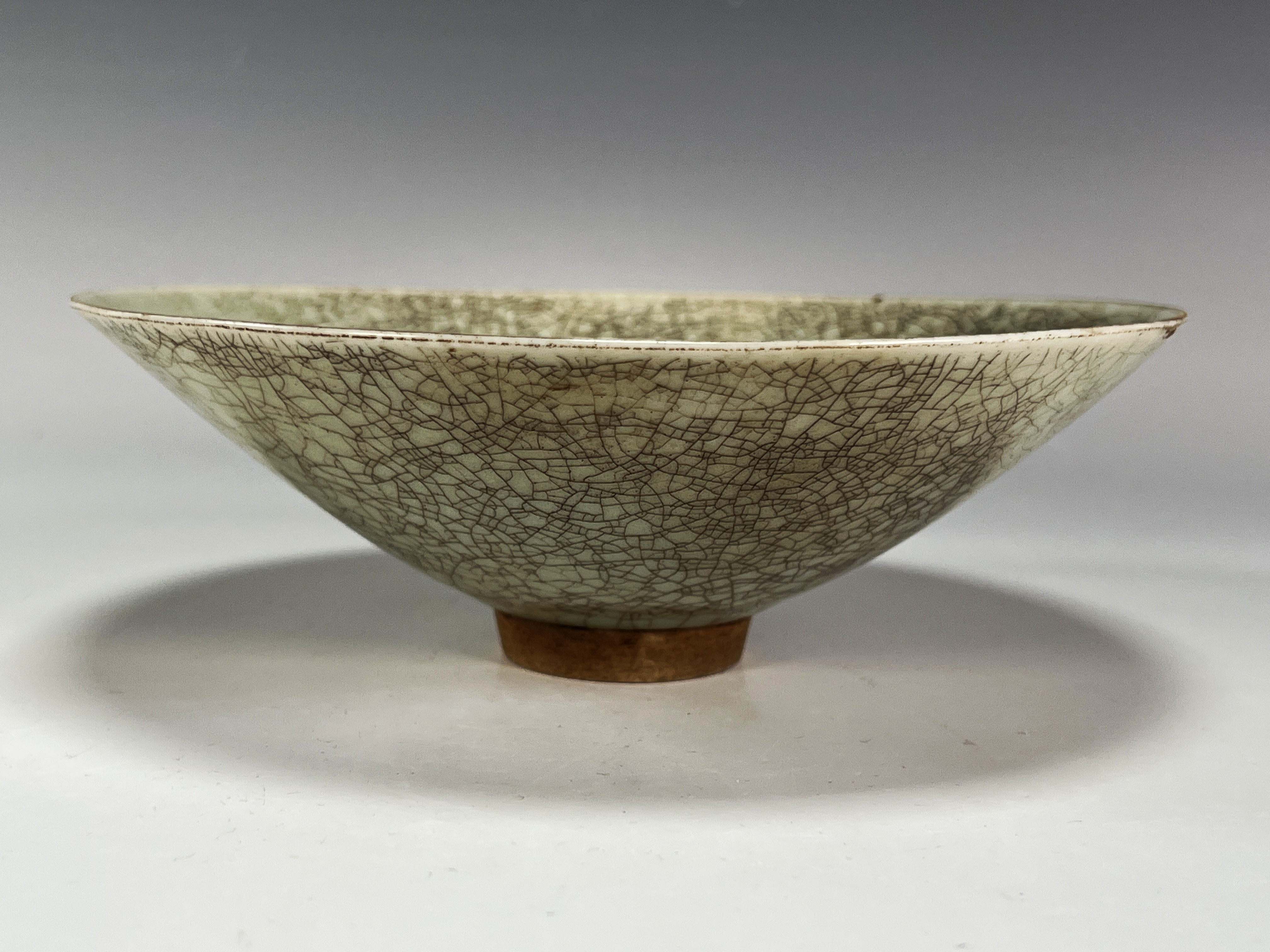 Chinese Porcelain Celadon Crackle Bowl image 2