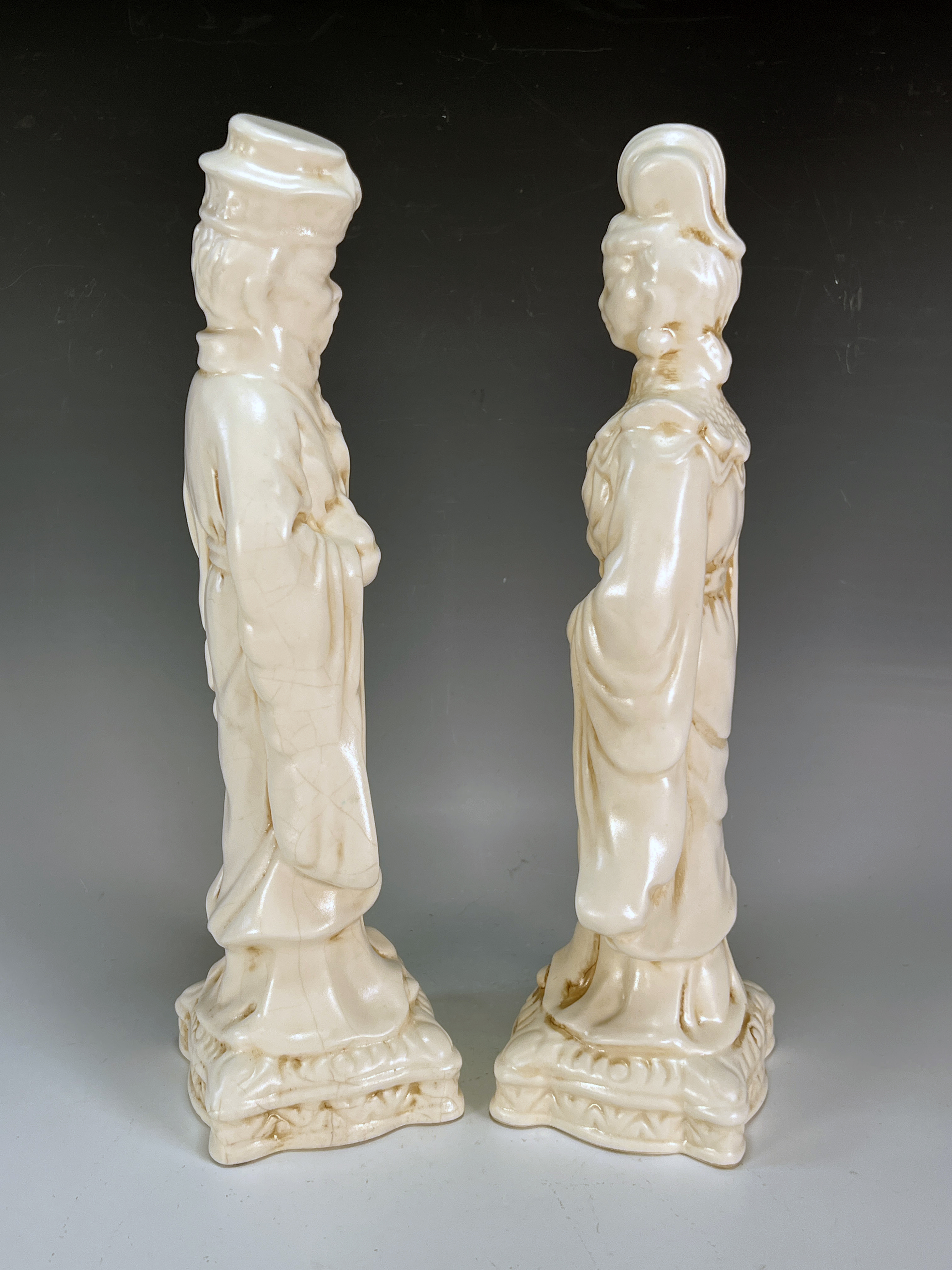 Ardco Ceramic Robed Asian Couple image 2
