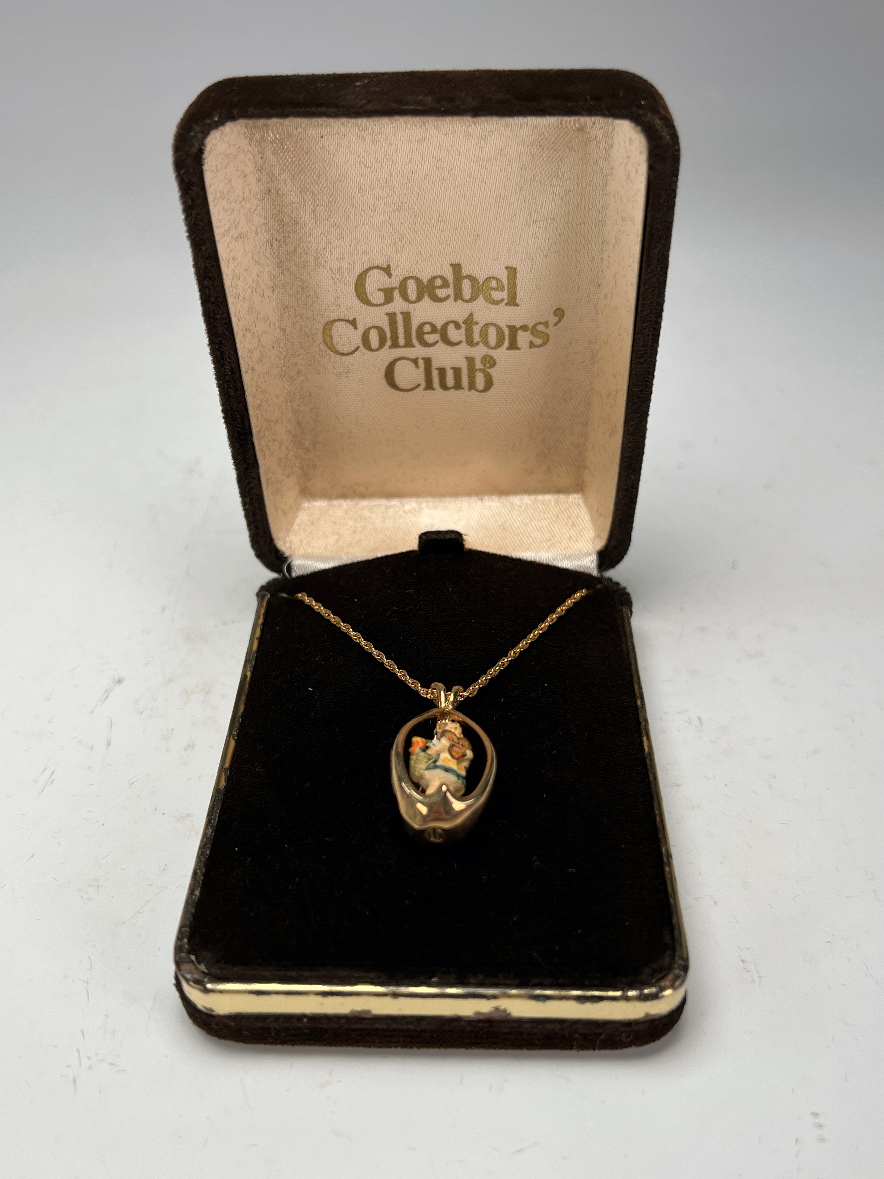 Hummel Collectors Club Necklace In Box image 2