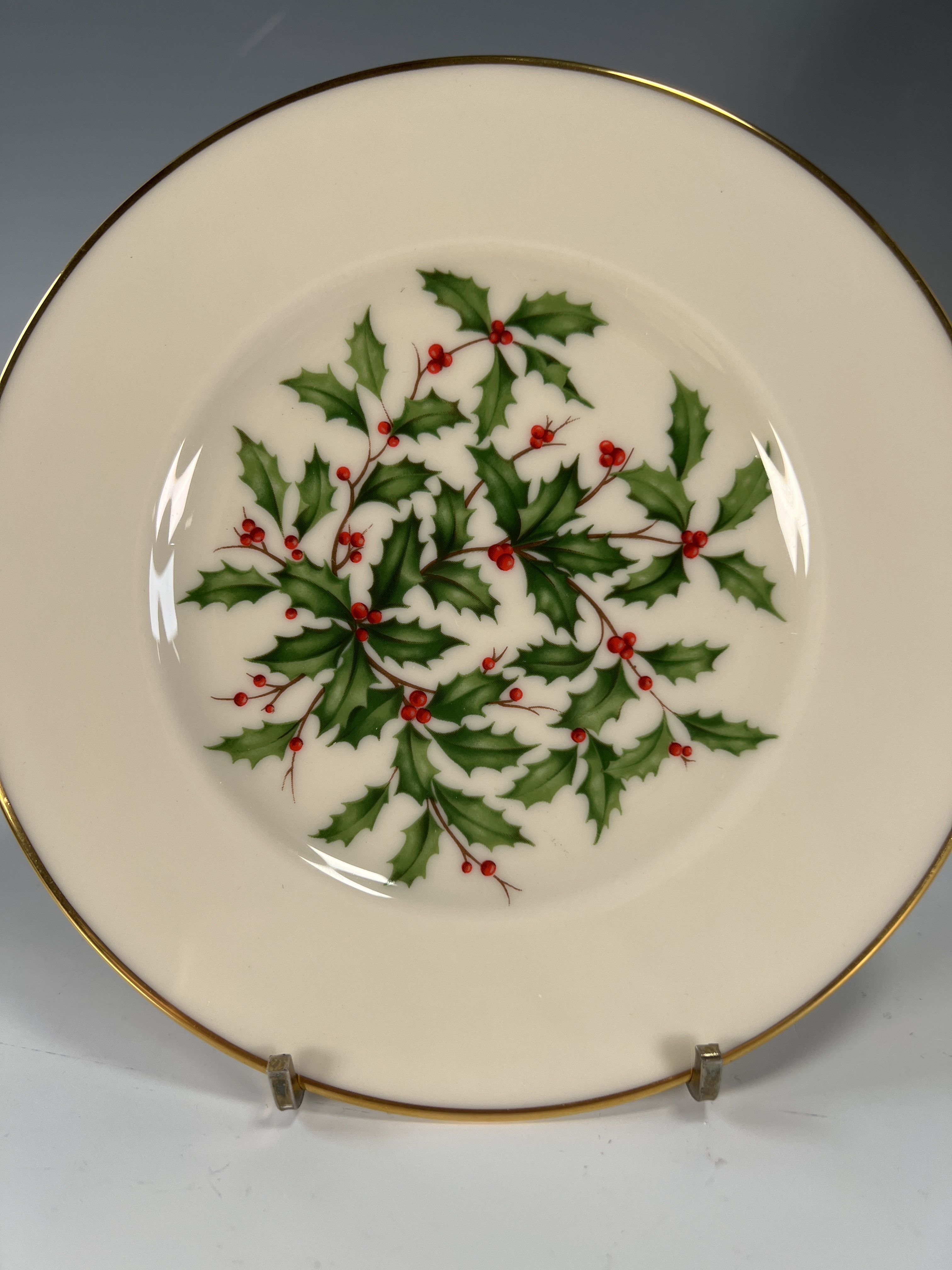 Lenox Special Christmas Holly Plates image 2