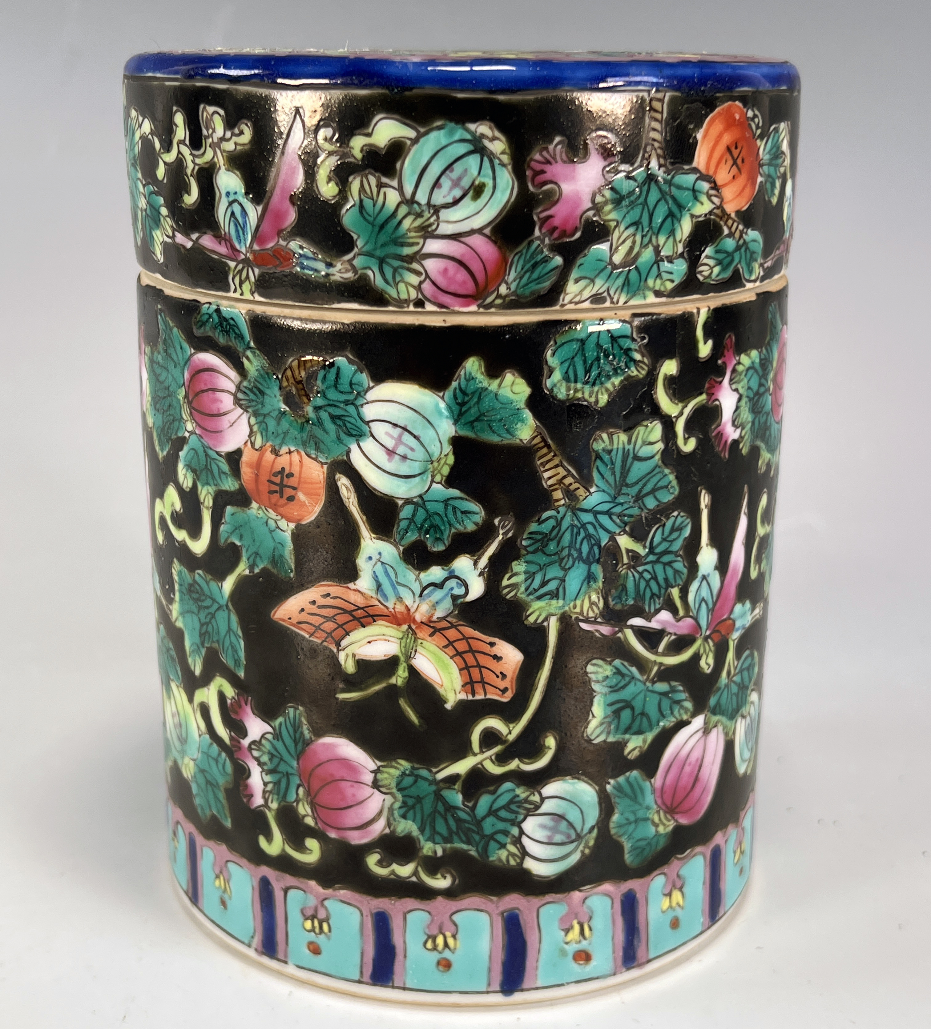 Famille Noir Cylindrical Box With Lid image 1