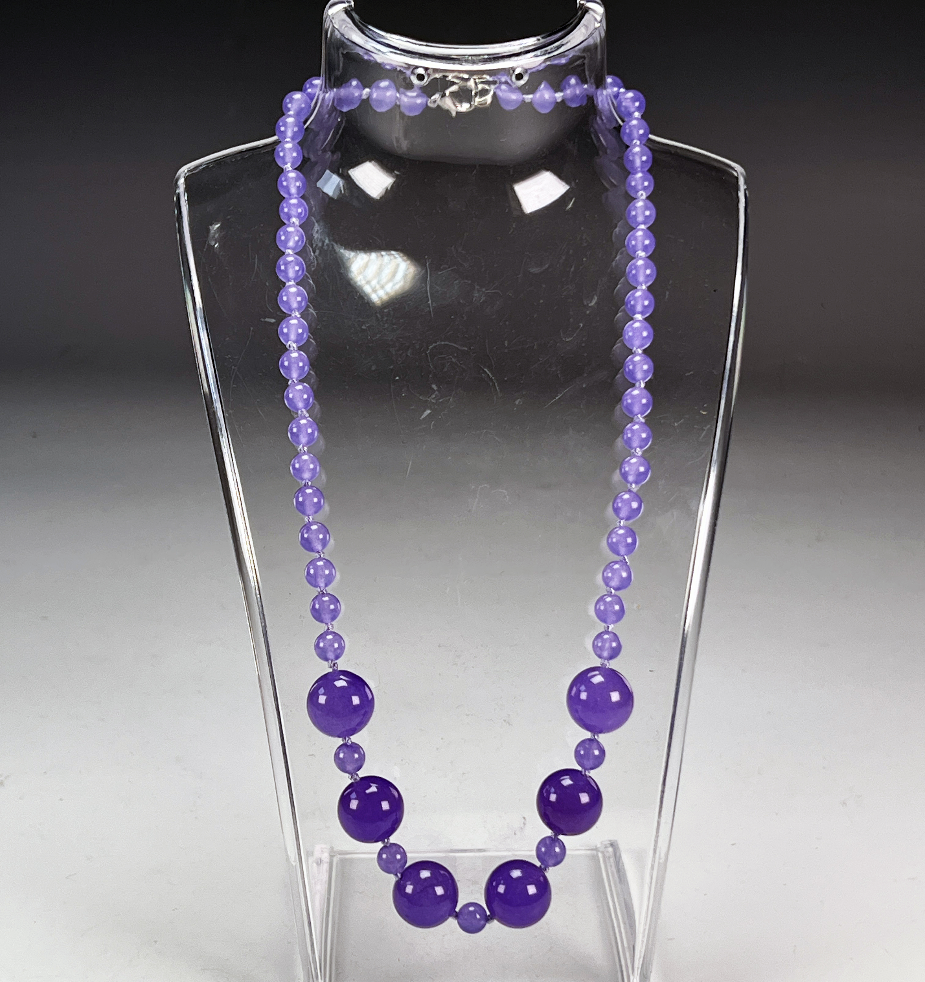 Sophisticated Lavender Jade Necklace - Traditional Elegance image 1