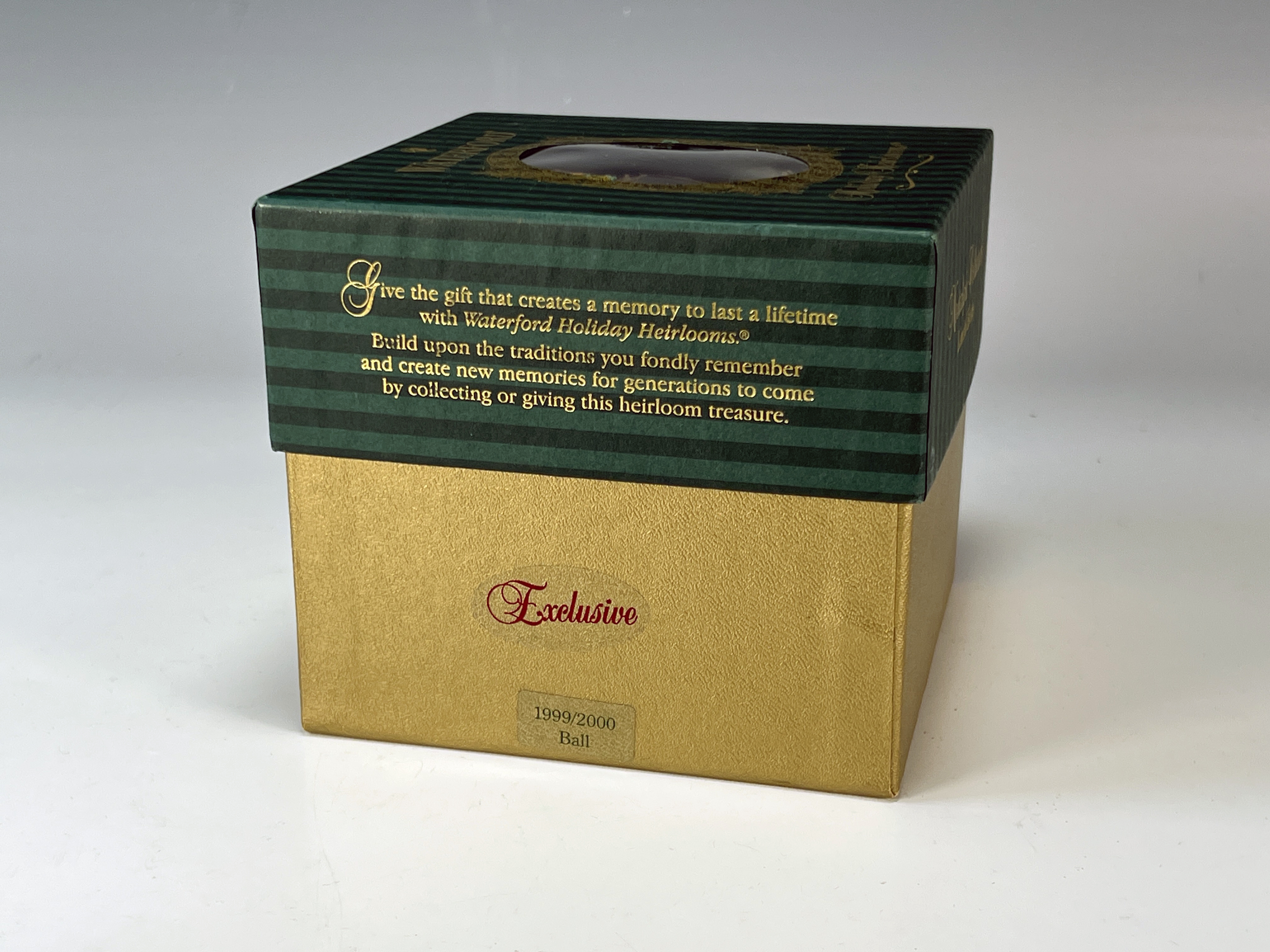 Waterford Holiday Heirlooms Nostalgic Collection 1999/2000 Ball In Box image 4