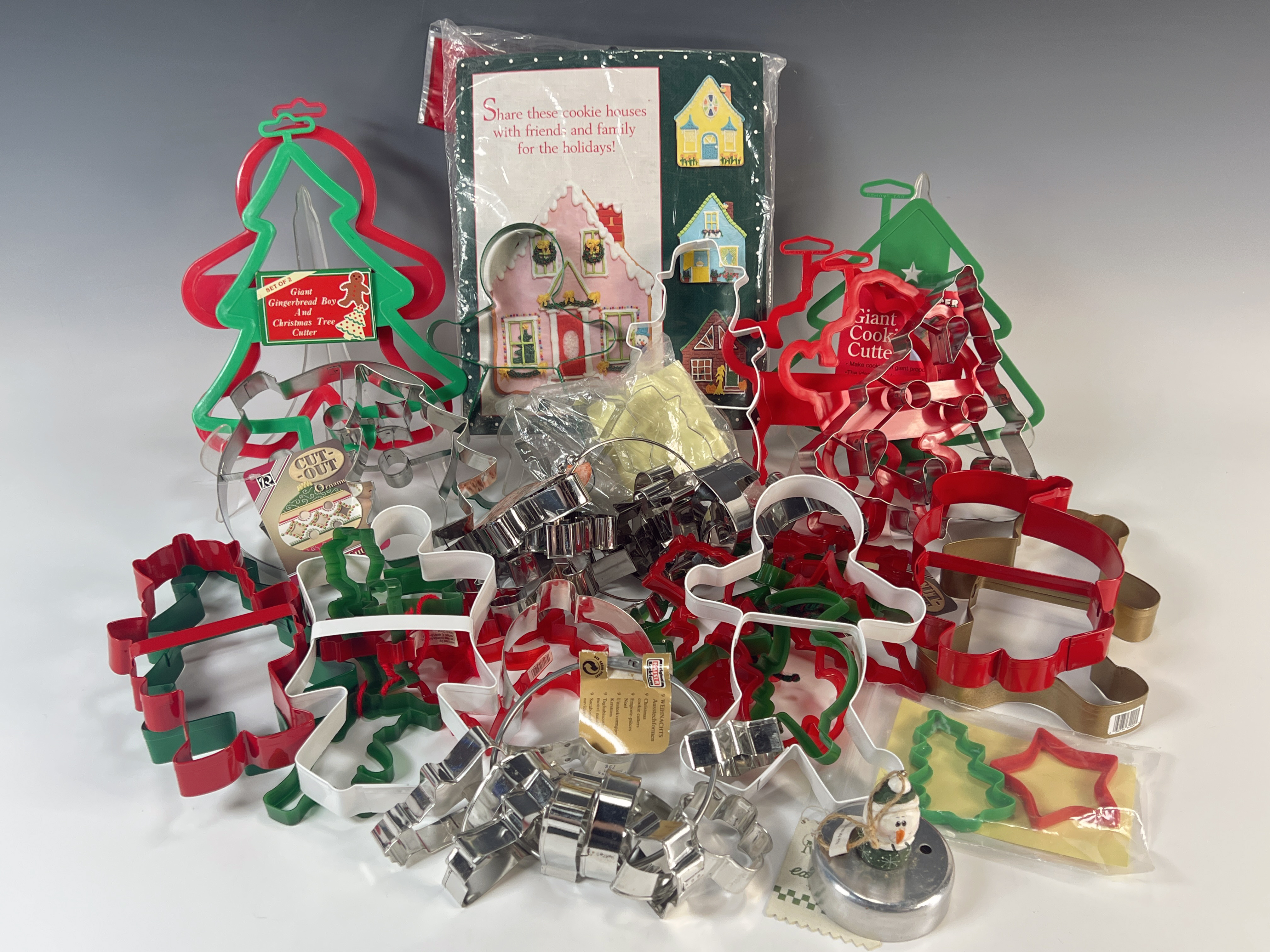 Large Lot Of Loose Christmas Cookie Cutters image 1