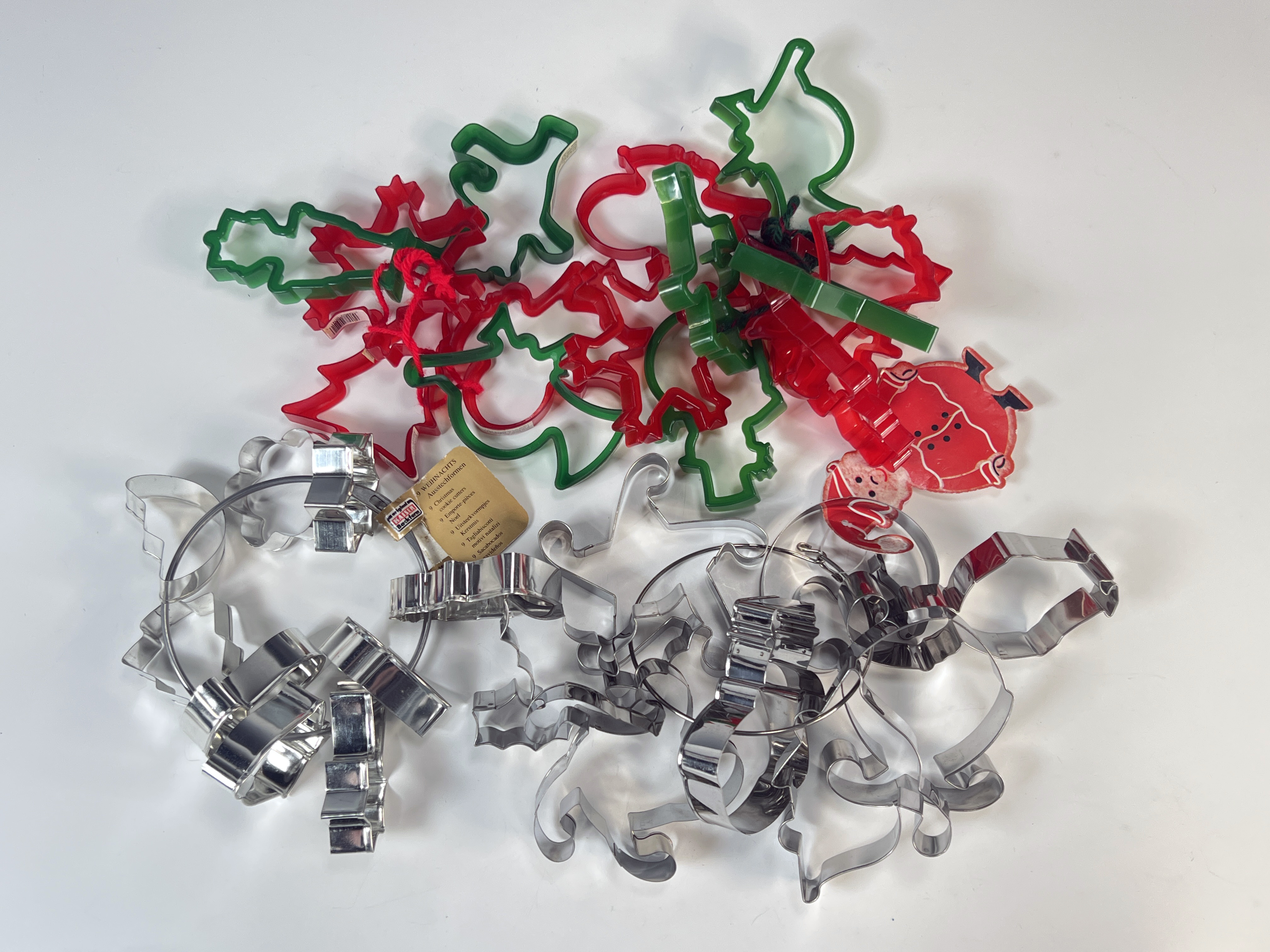 Large Lot Of Loose Christmas Cookie Cutters image 5