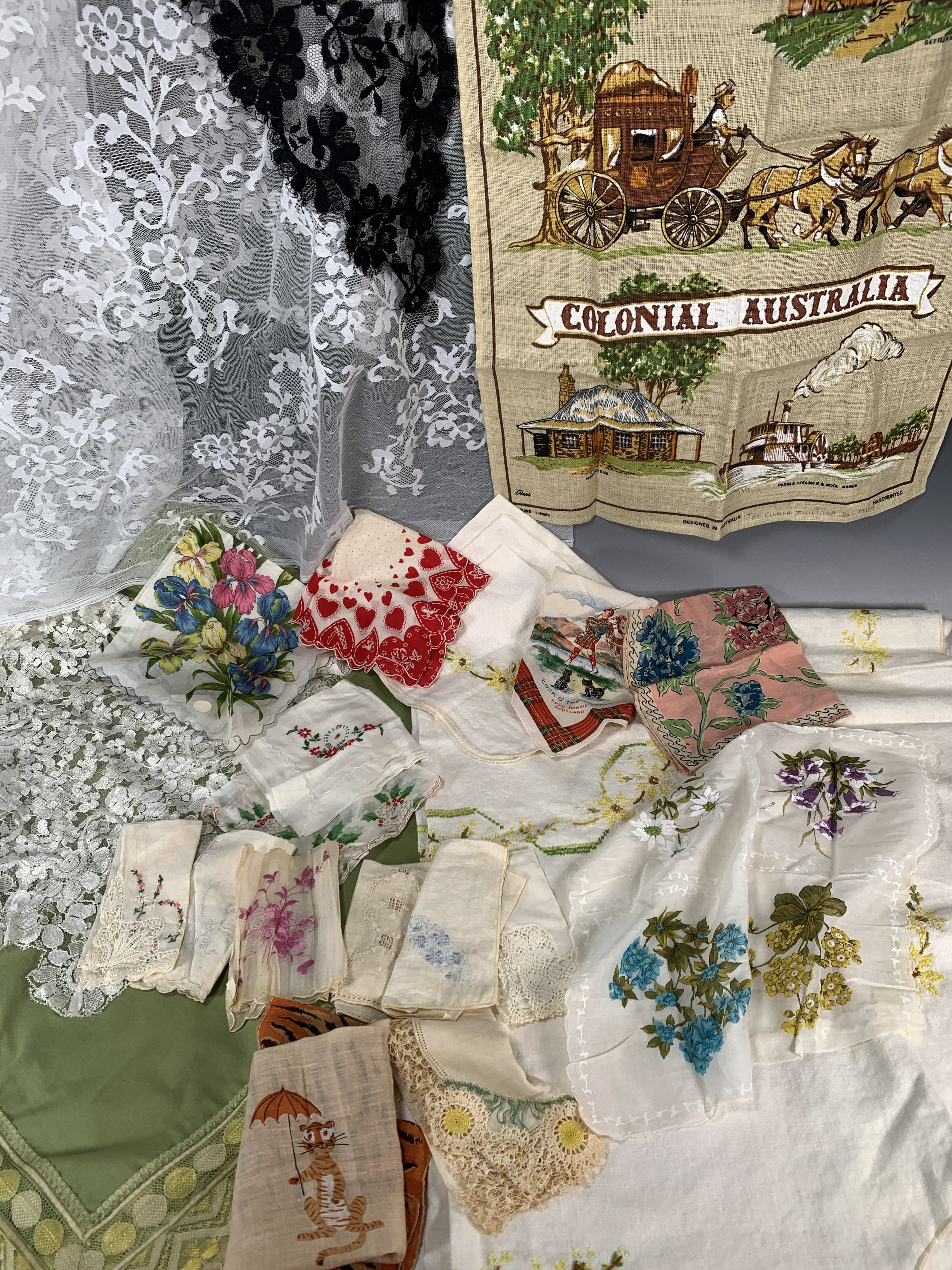 Vintage Linens Tablecloths, Napkins, Handkerchiefs Incl Tammis Keefe image 1