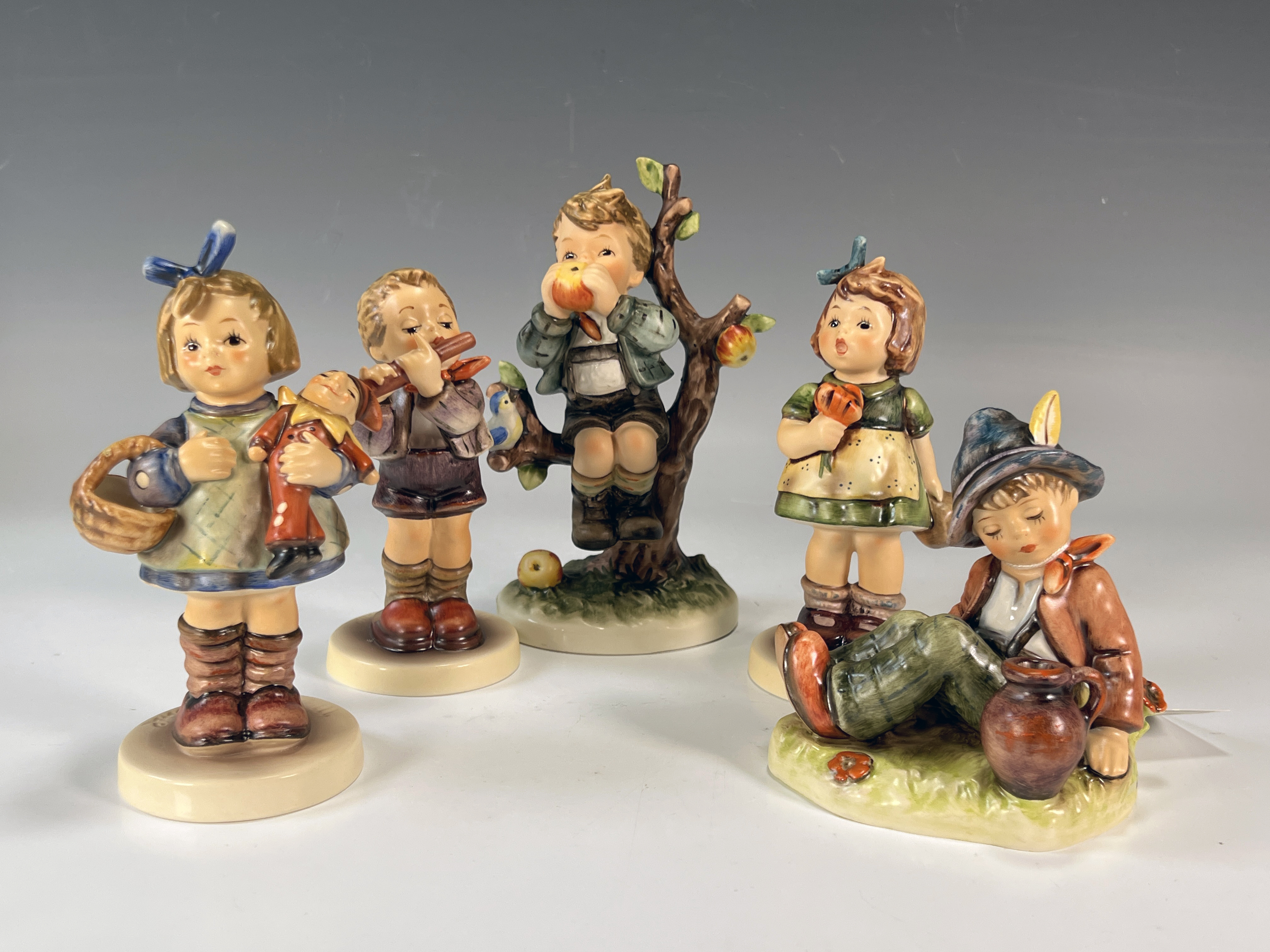 Lot Of Goebel Hummel Figures In Box, Special Edition image 2