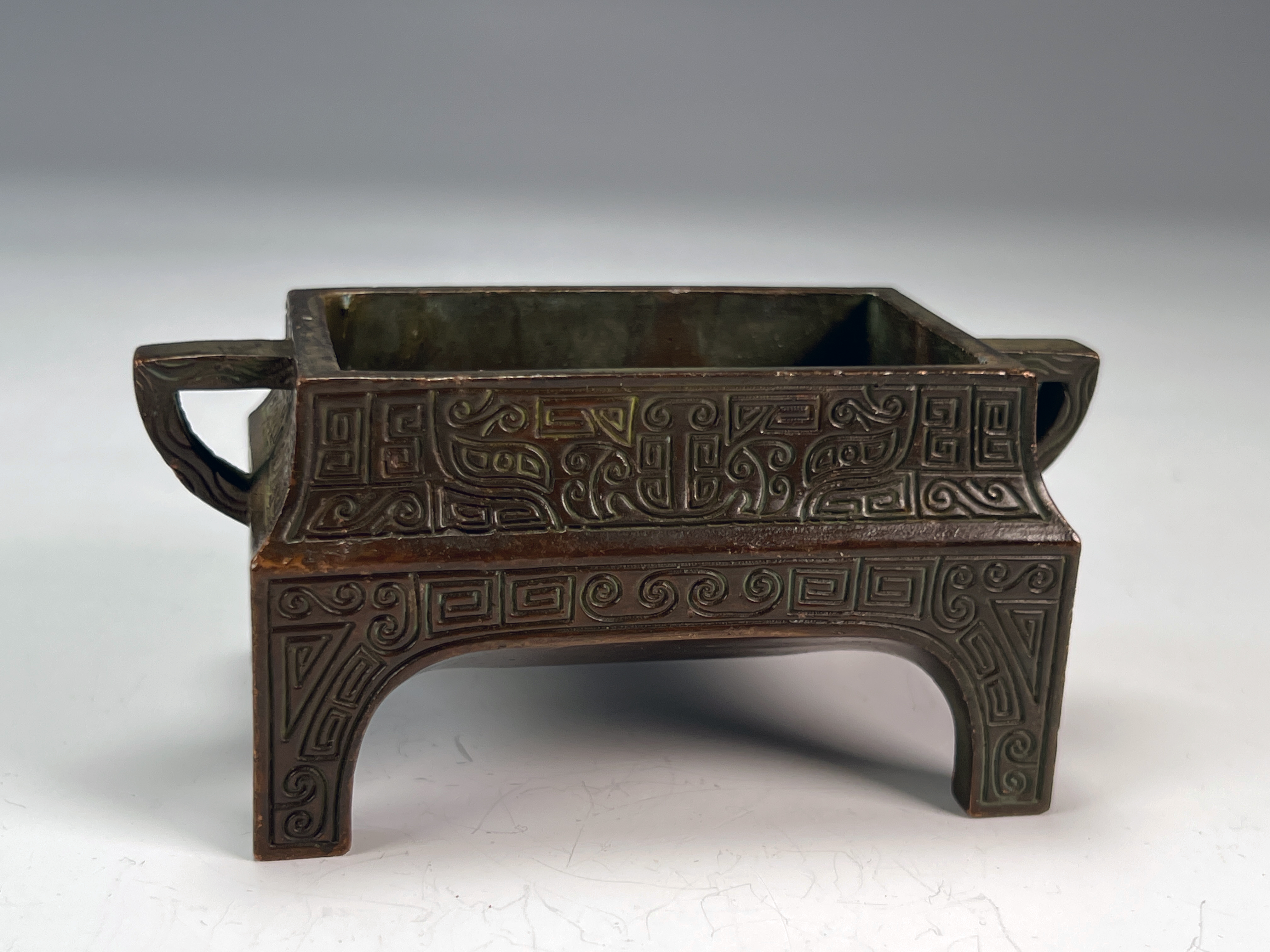 Archaic Chinese Bronze Censer With Ming Mark image 1