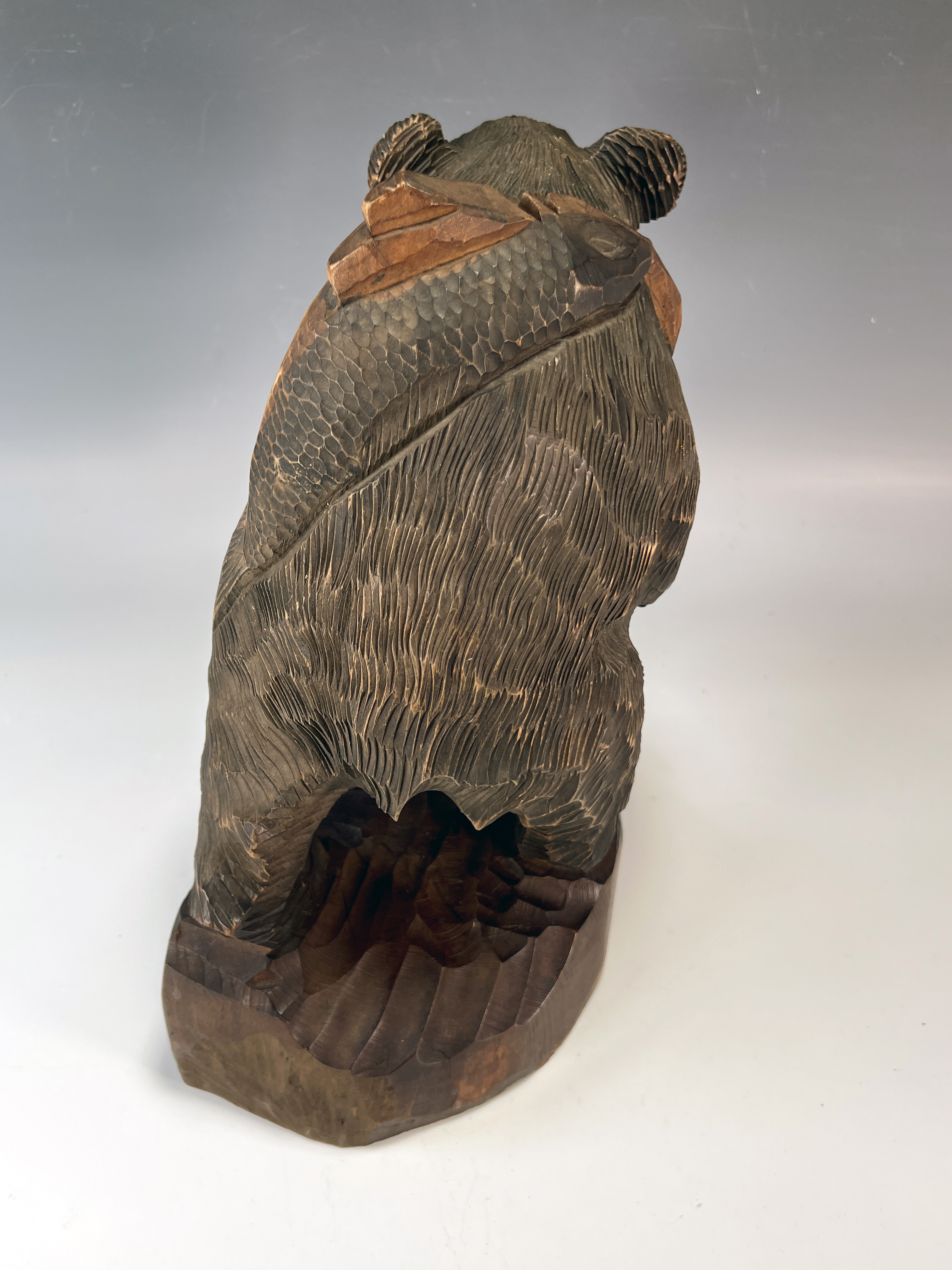 Vintage Carved Japanese Wooden Hokkaido Ainu Bear image 4
