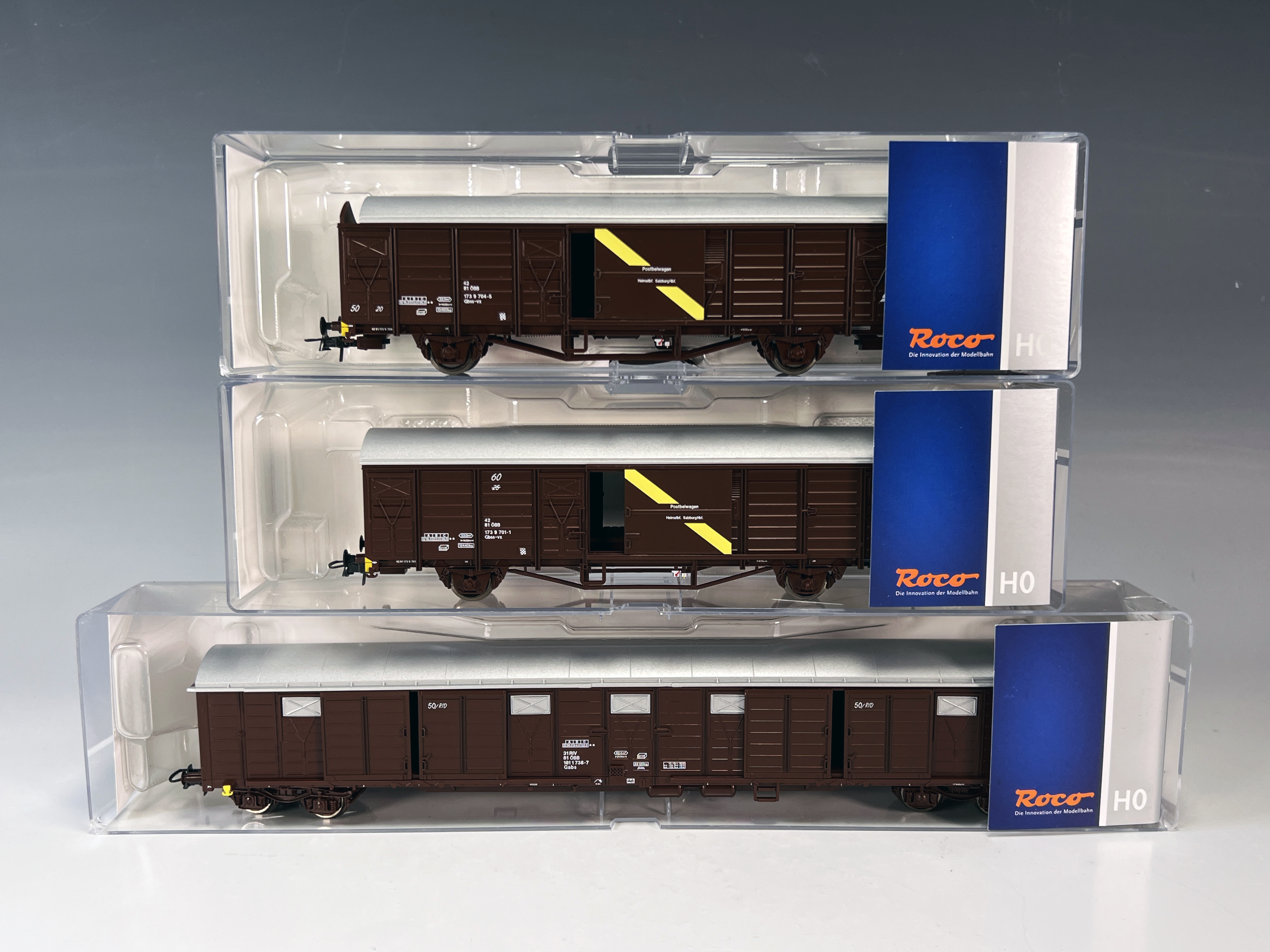 Roco Ho Boxcar Trains In Package image 1