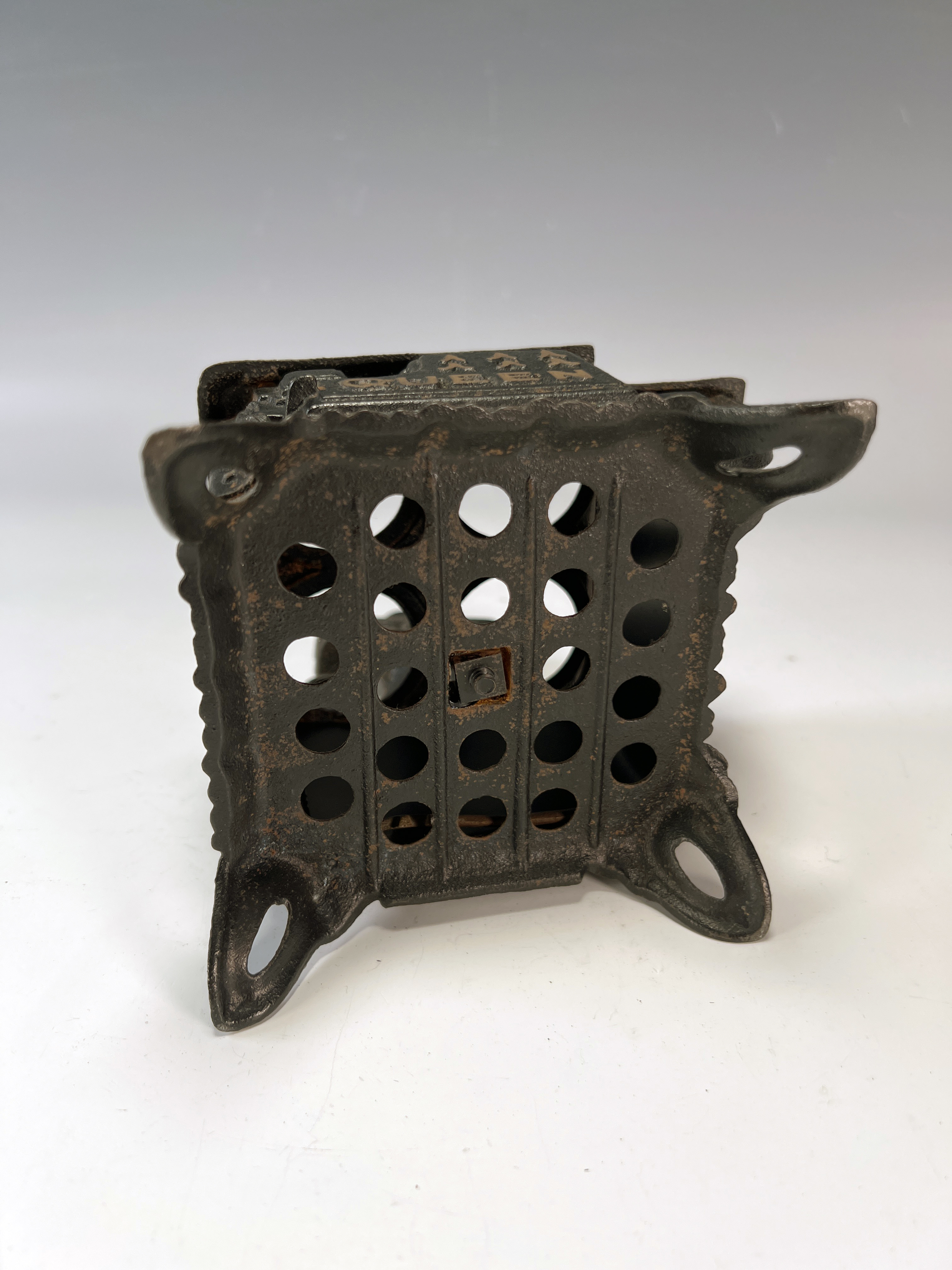 Sold at Auction: QUEEN MINIATURE CAST IRON STOVE W PANS