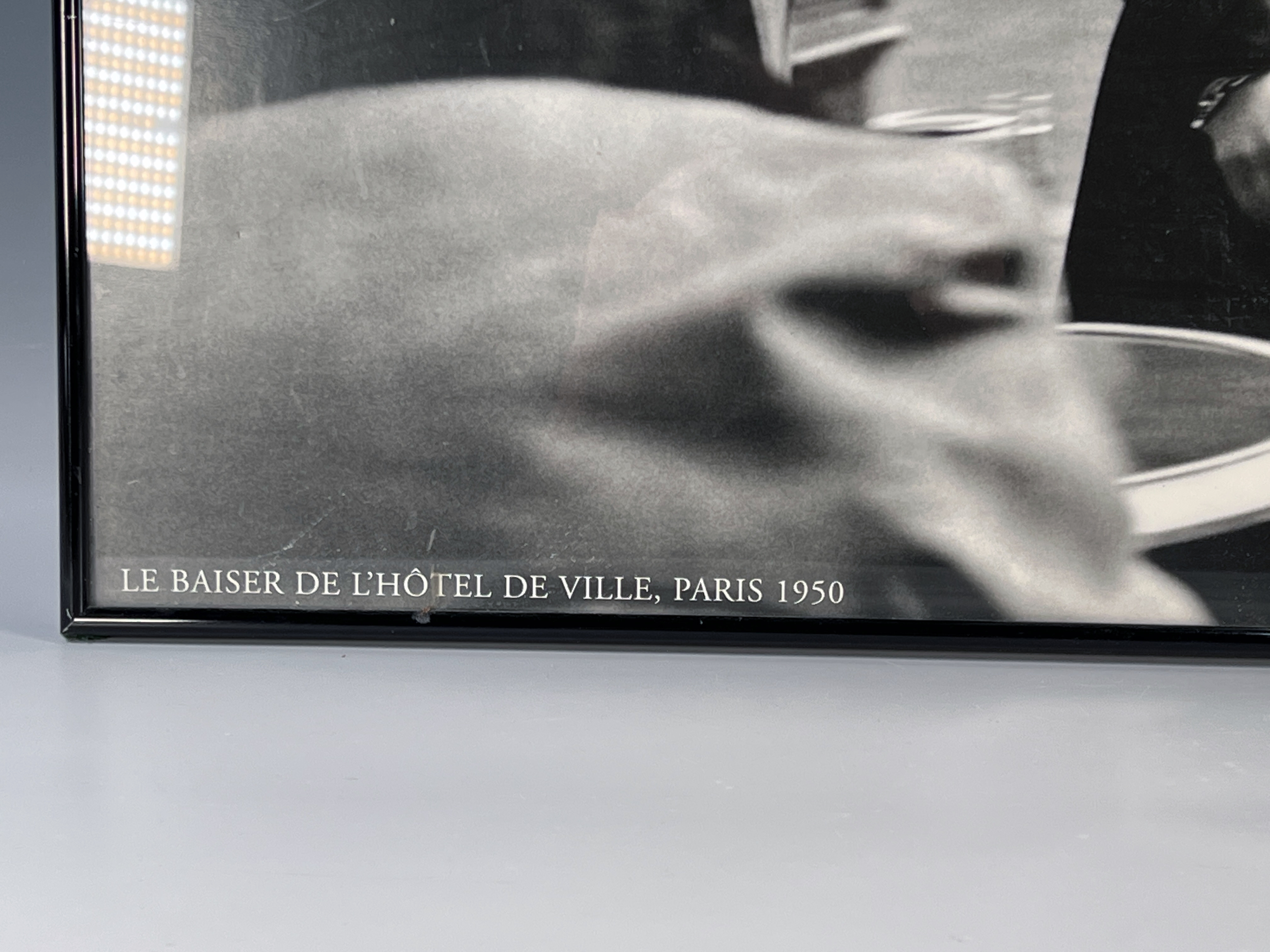 Robert Doisneau The Kiss Print image 3