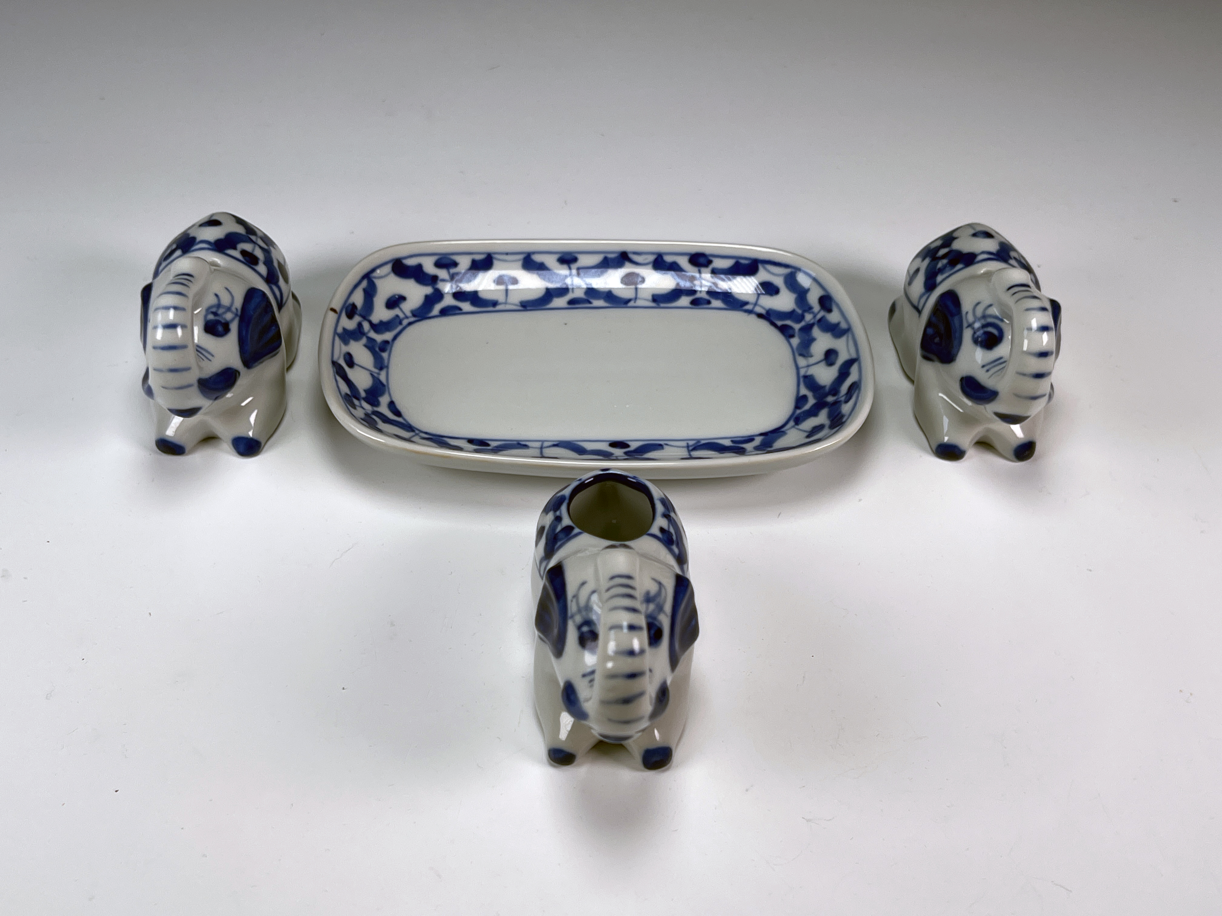 Blue & White Elephant Condiment Set With Tray image 2