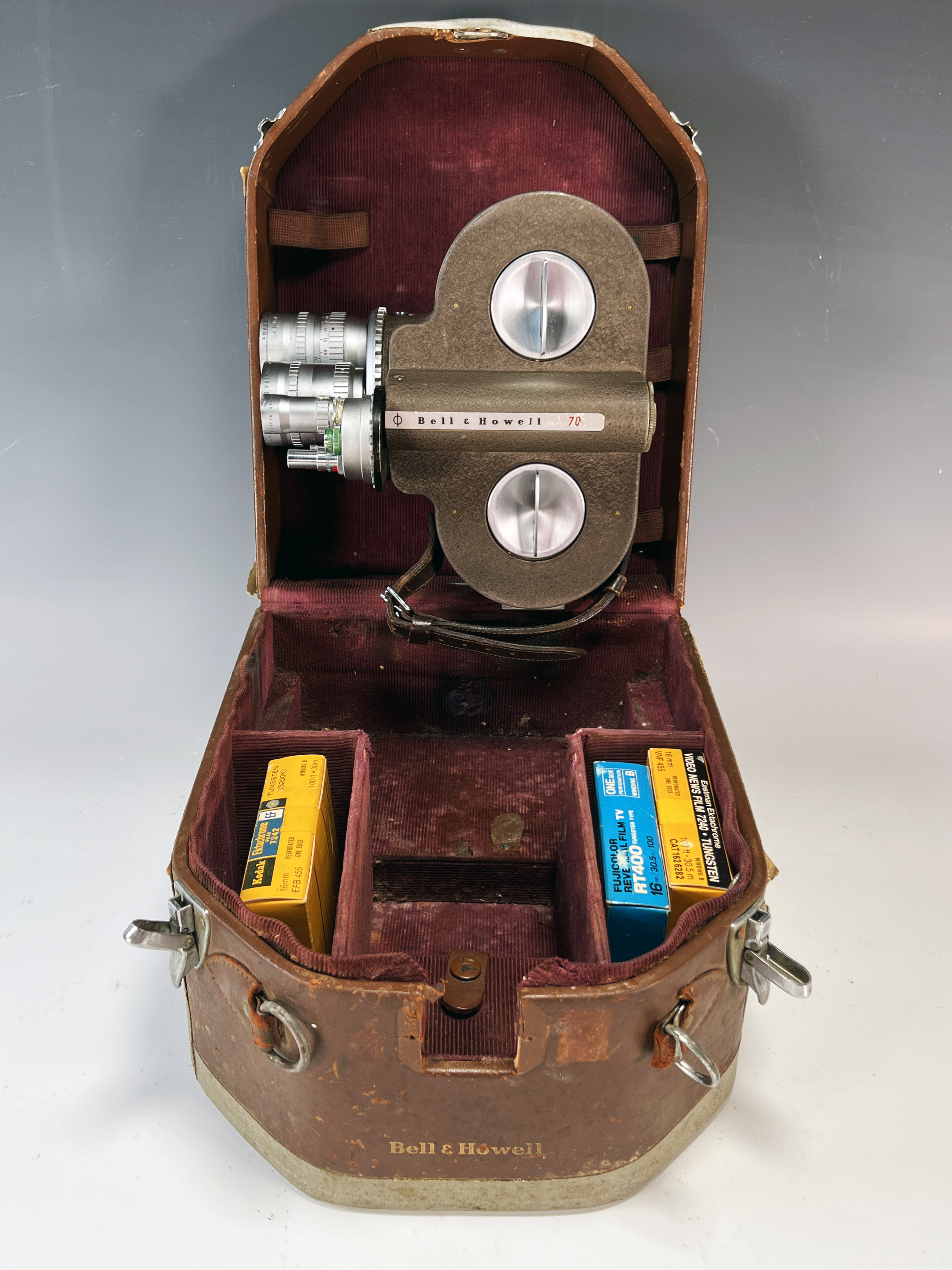 Bell & Howell Filmo 16mm Camera In Case image 1