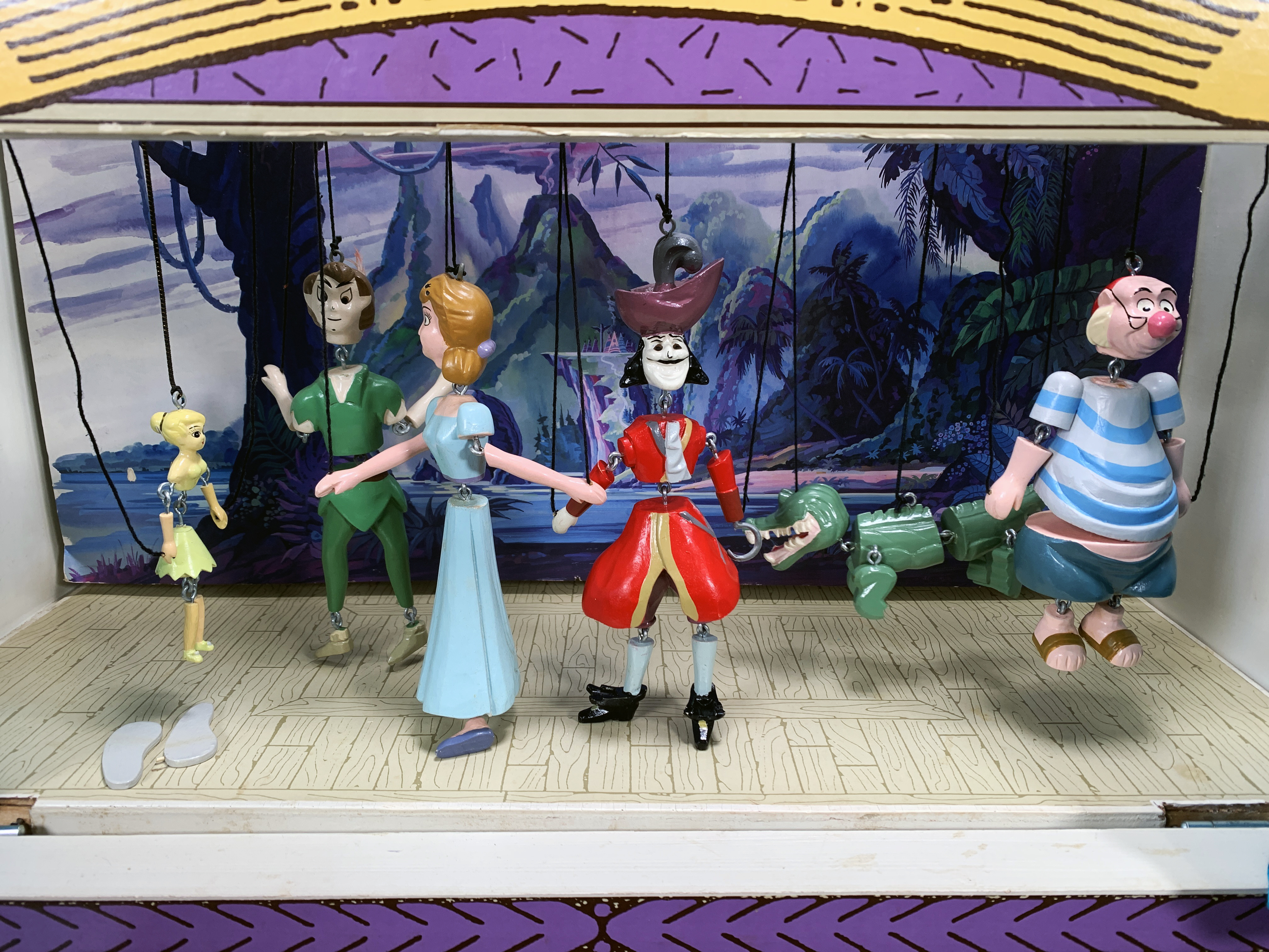 Disney Magic Puppet Theater And Marionettes image 3