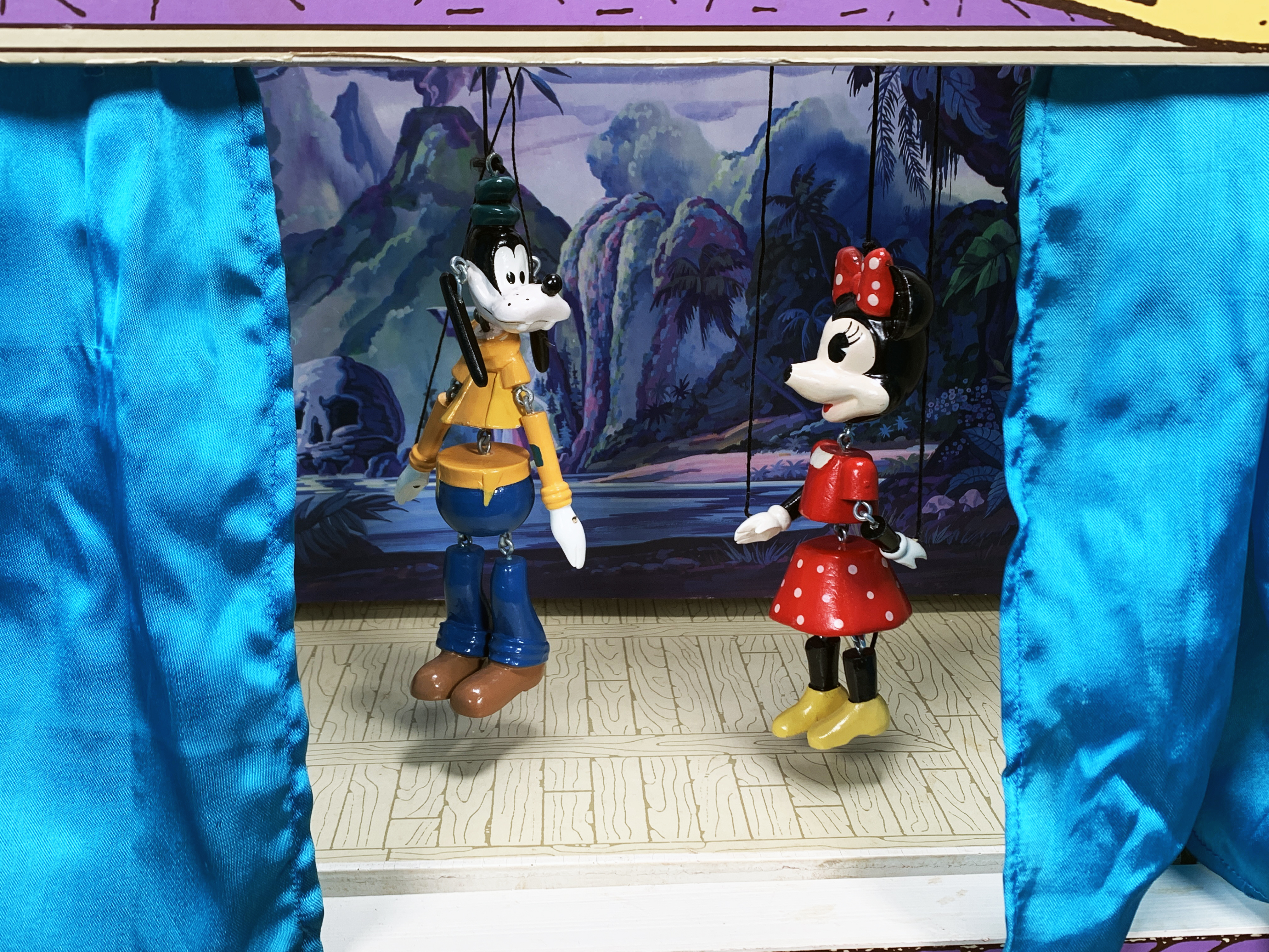 Disney Magic Puppet Theater And Marionettes image 4